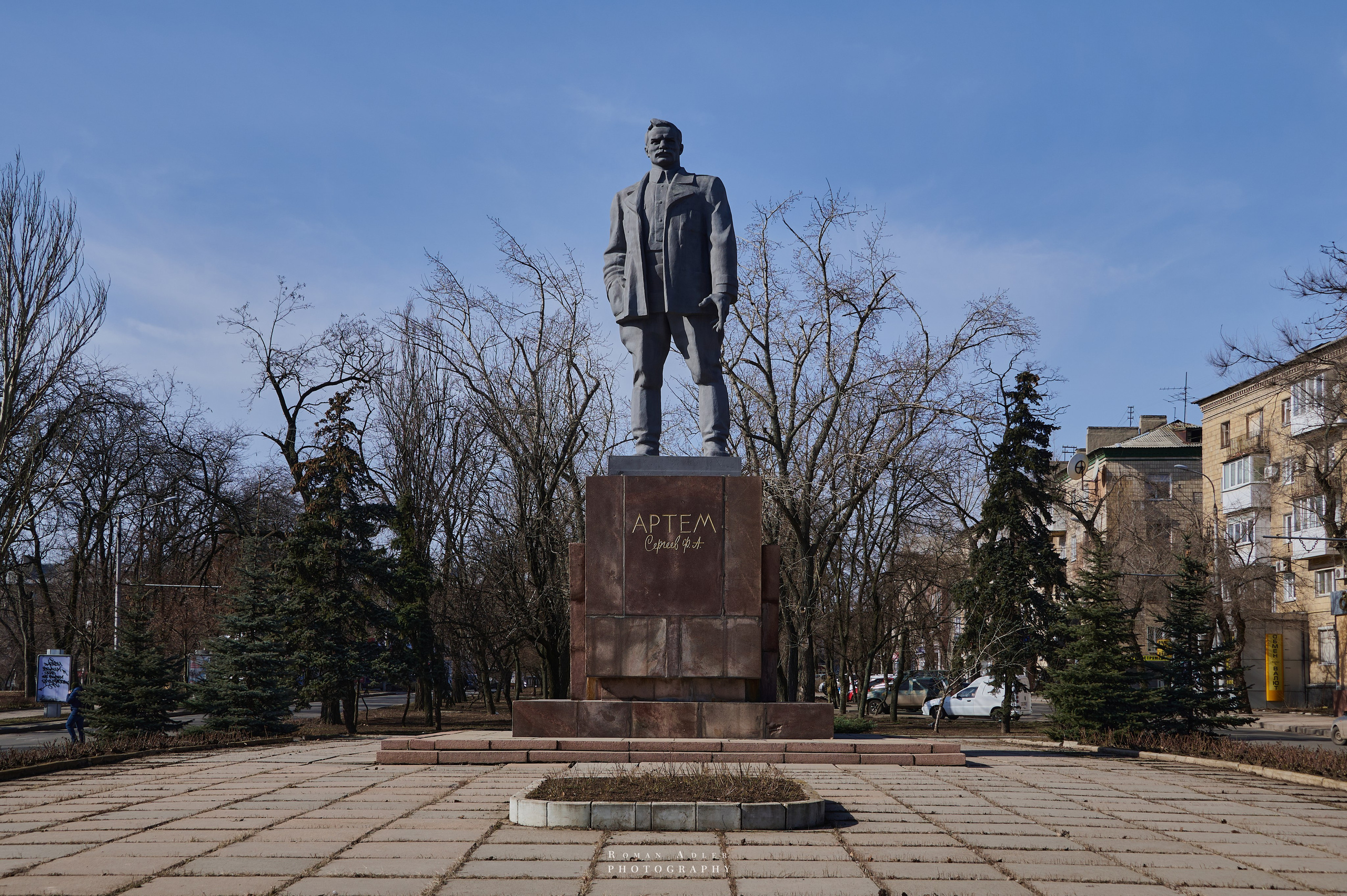 Фотографии Донецка. Уличные фото Донецка. Современный Донецк фото. Донецк сейчас фото. Фотограф Роман Адлер. Фото Донецк 2024