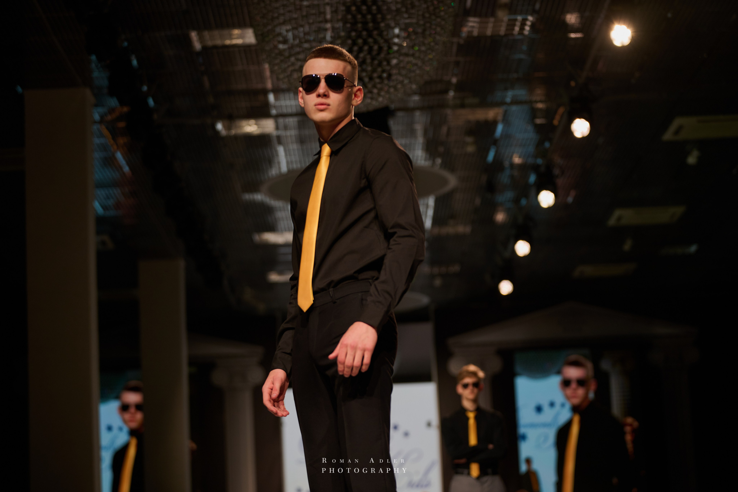 ESTET FASHION WEEK ВЕСНА — 2025. Фотограф Роман Адлер