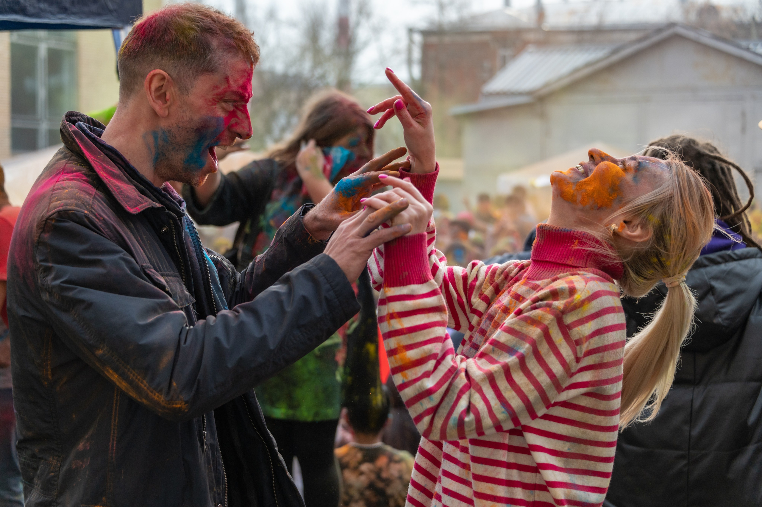 Праздник Холи в Москве. Фотограф Роман Адлер