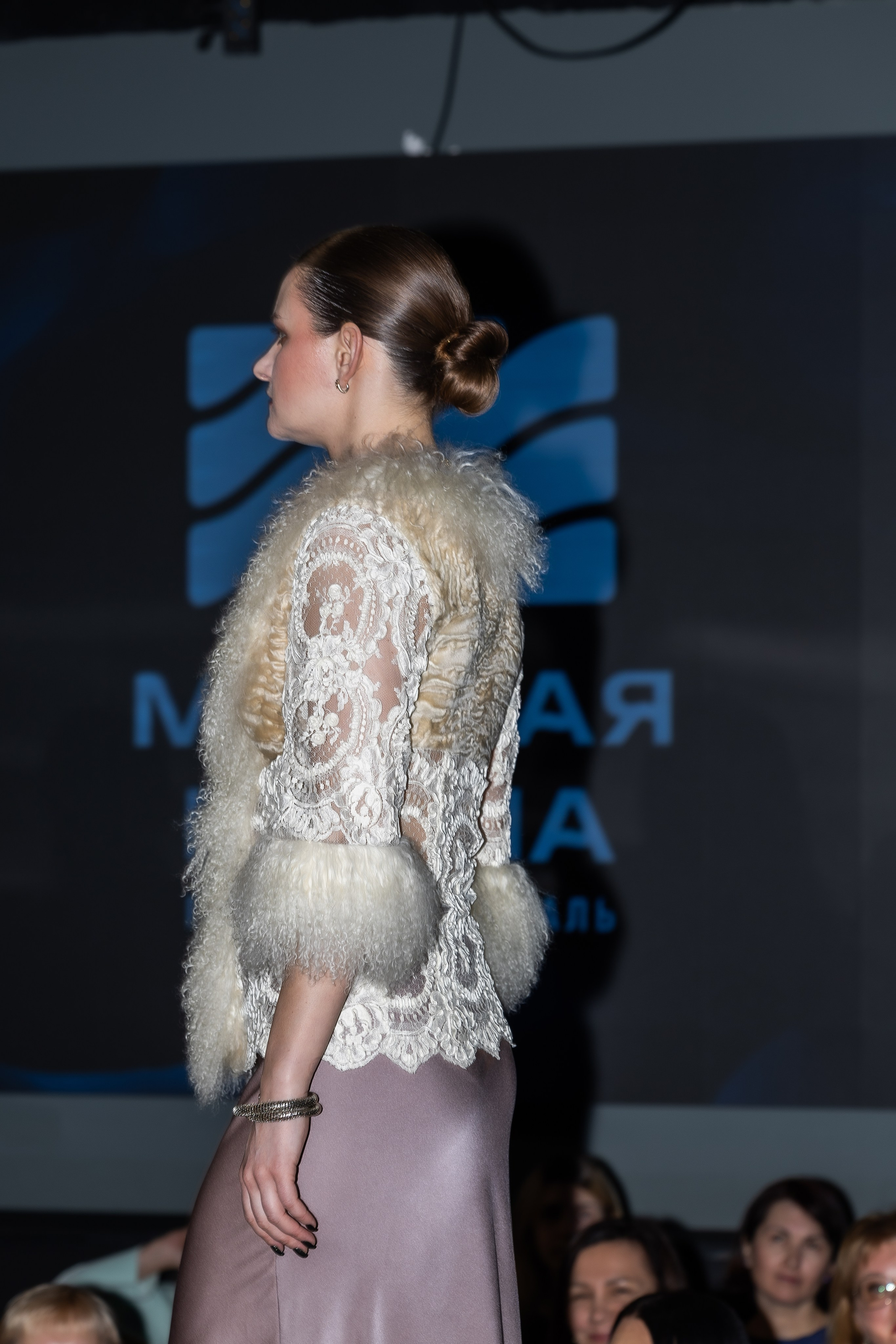 Модный показ Бренд AnyAmo на Модной волне. Студия фото, видеографии и мультимедийного дизайна в Москве Multi Frame Studio