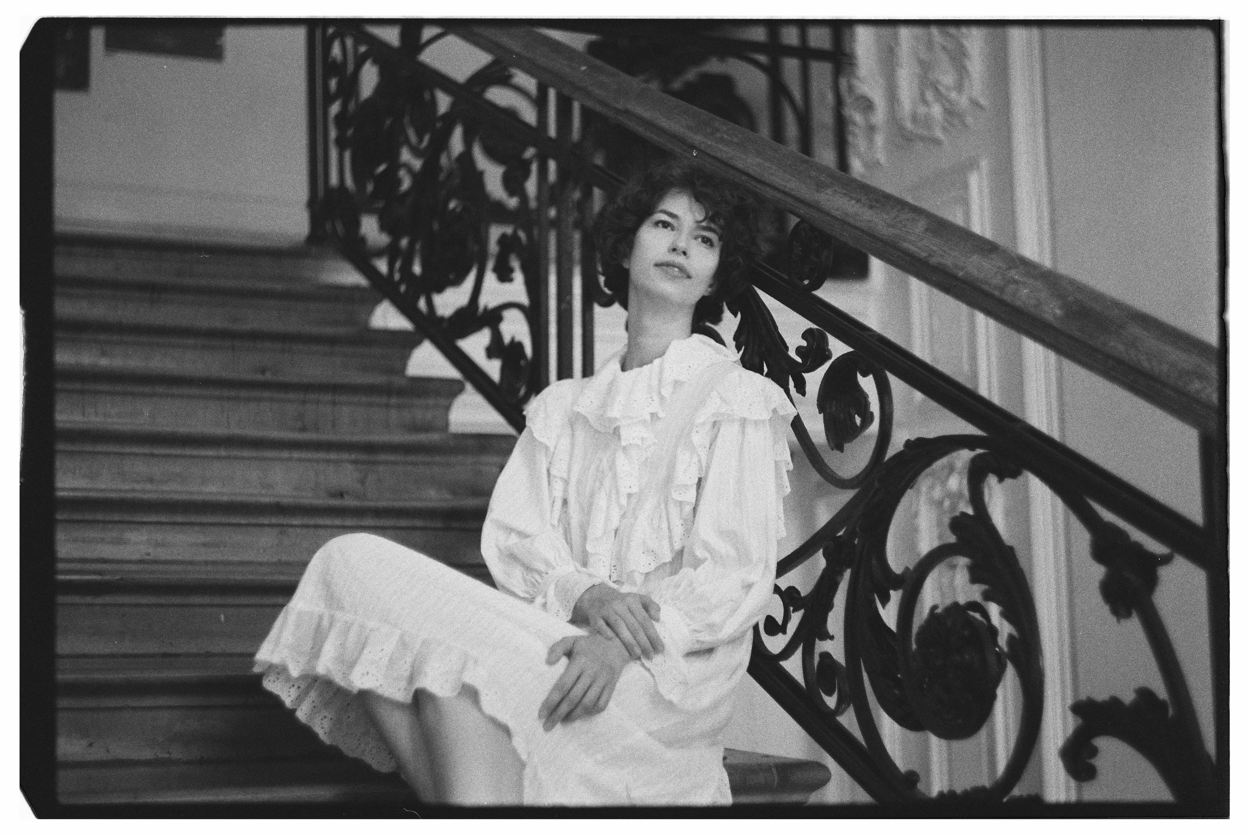 Прогулочная портретная фотосессия на плёнку для Полины в СПб. Светлана Гопанюк. Портретный фотограф. Санкт-Петербург. СПб