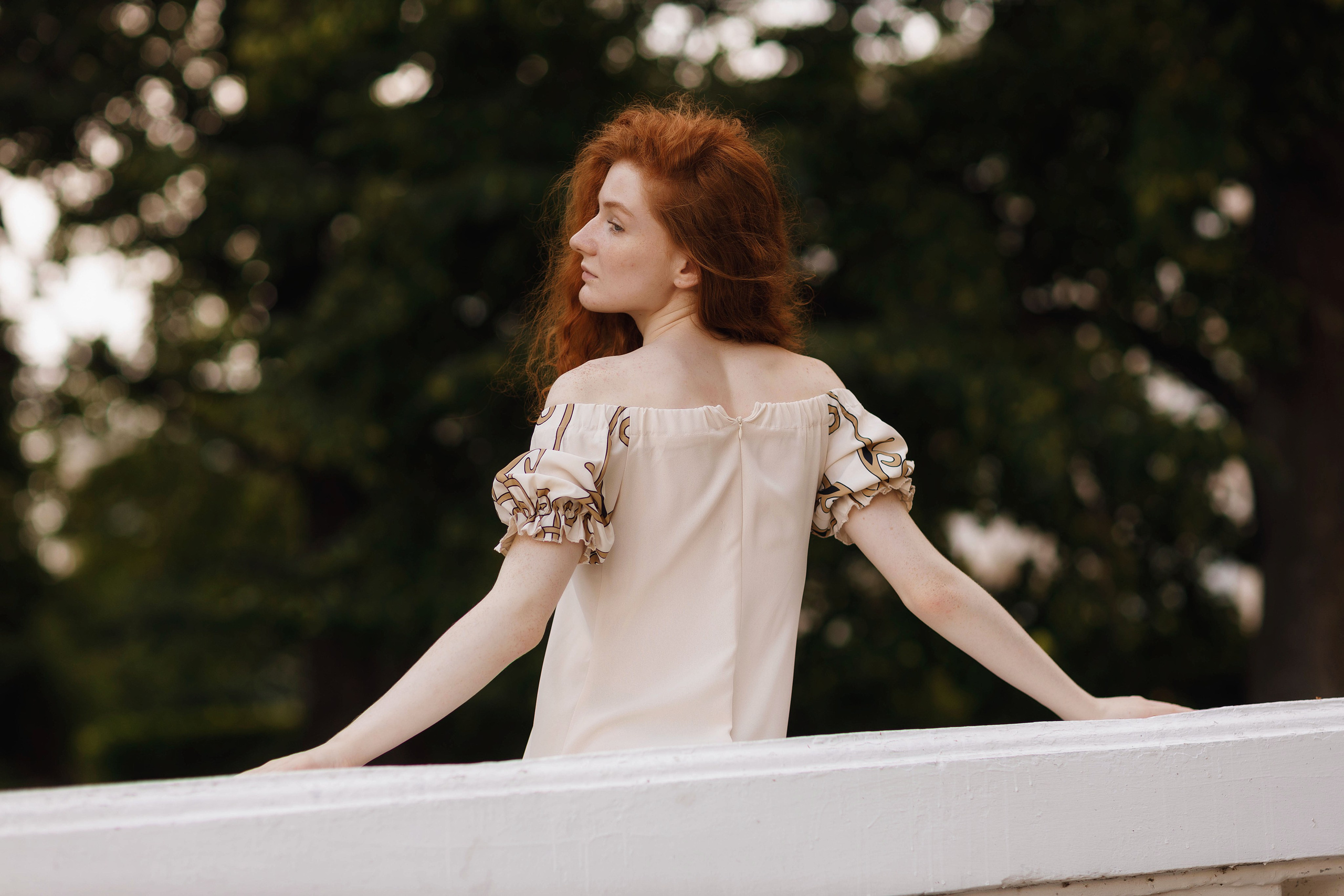 Фотосессия на заливе с Татой в платье от Ирины Павловой. Портретный и репортажный фотограф в Чебоксарах Андриян Чаркин