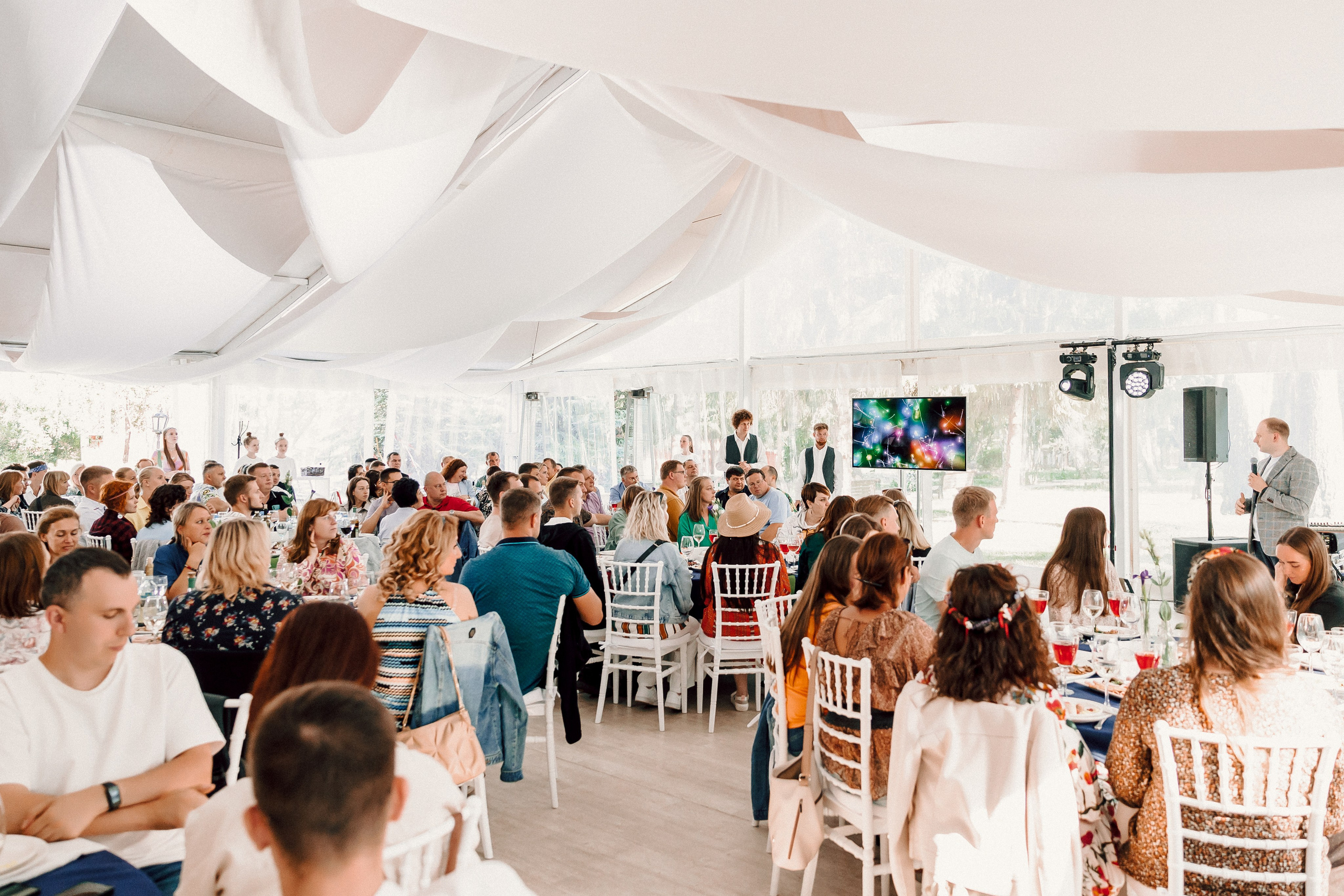 УММ2 — Летний корпоратив. Лёшка Варзегов — фотограф