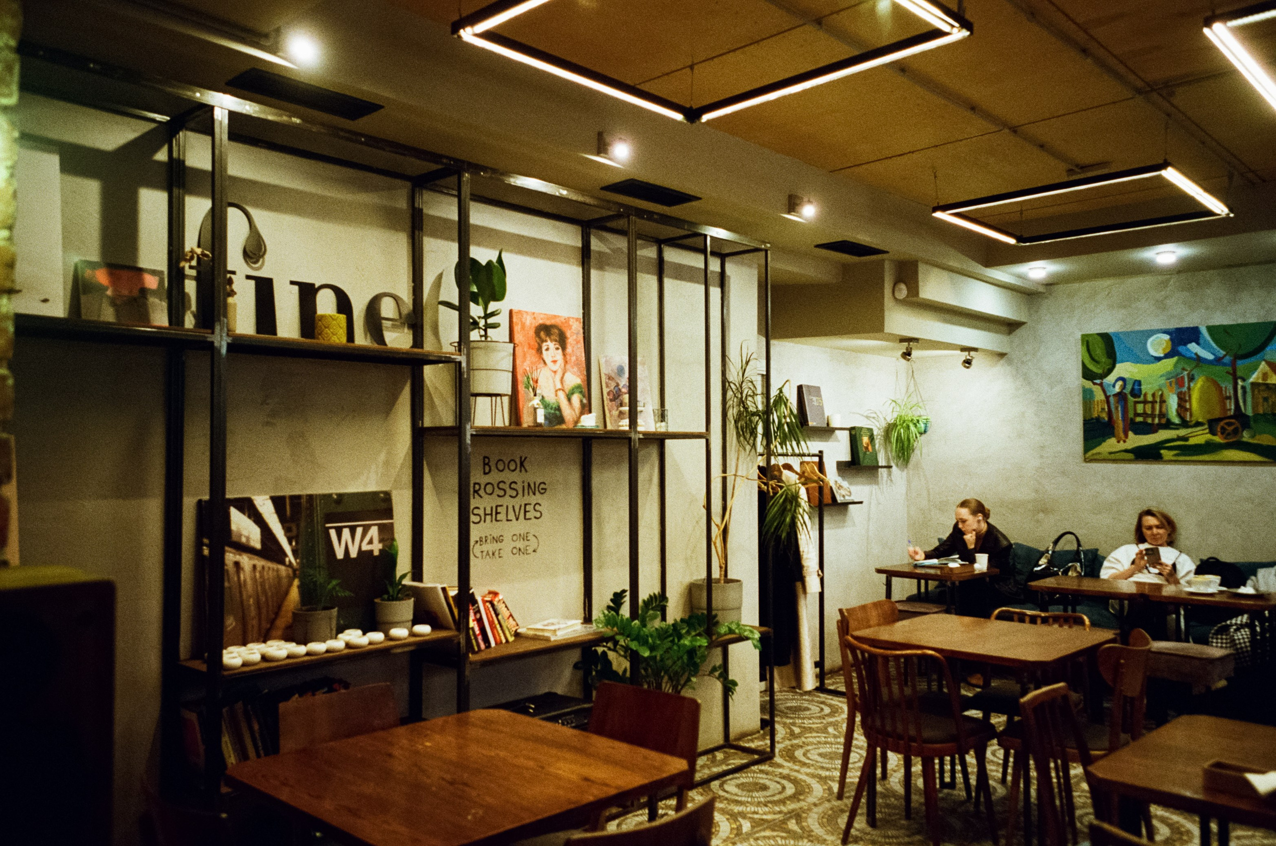 Осенние традиции. Пушкинский музей, театр Моссовета и концерт Розенбаума. Фотограф-документалист Мария Осокина