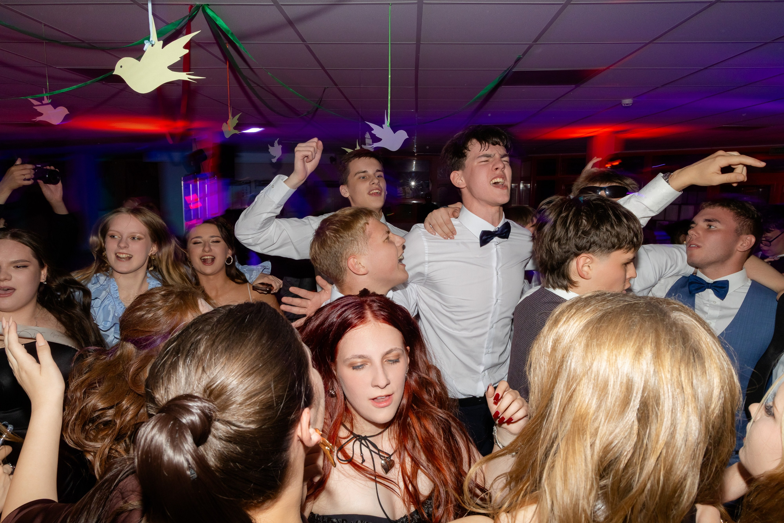 Школьный выпускной 2025 год в Минске, Беларуси. Свадебный фотограф в Минске/Беларуси Сергей Спиридонов