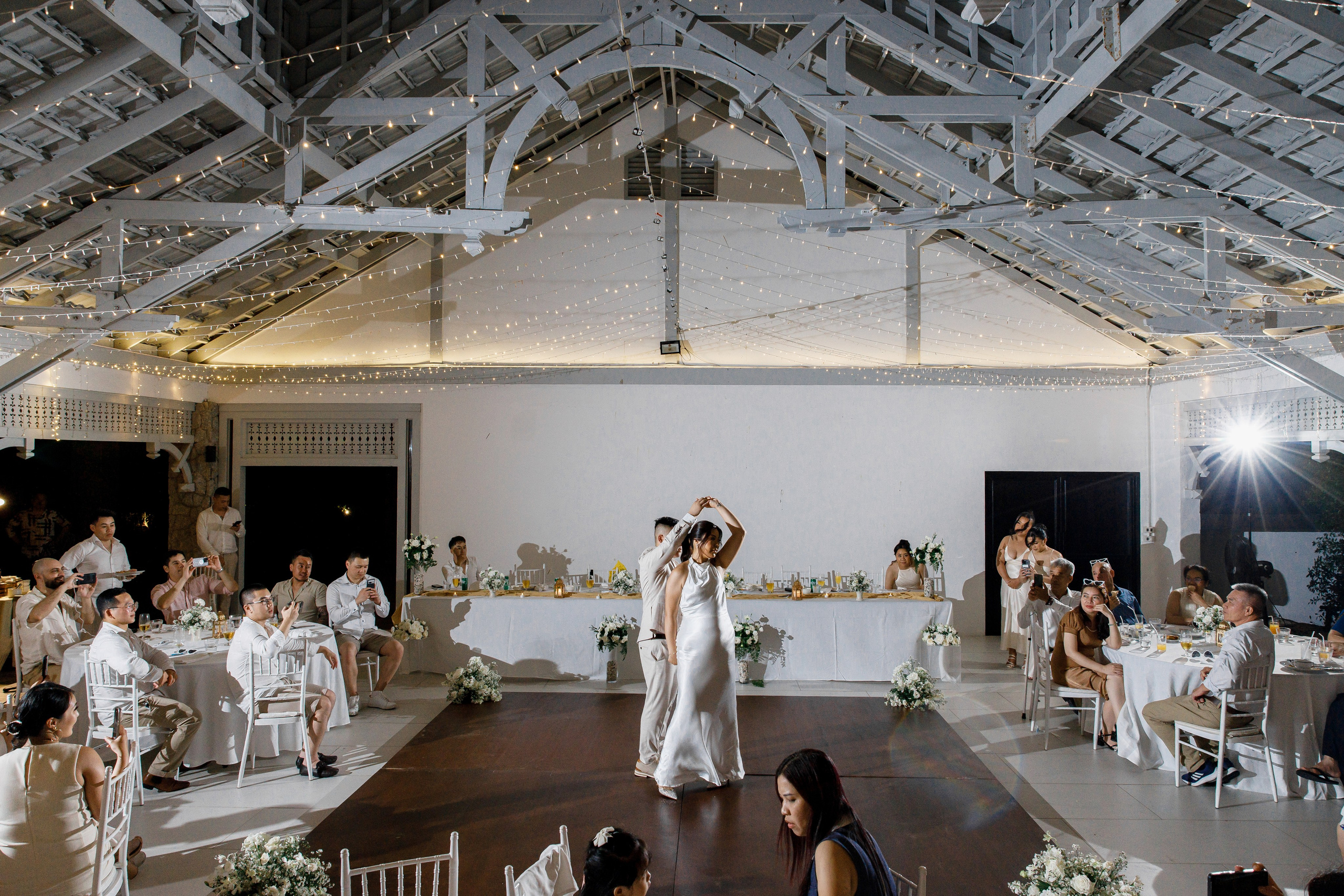 Wedding in Phuket at the Thavorn Hotel. Photographer in Phuket. Photographer Thailand