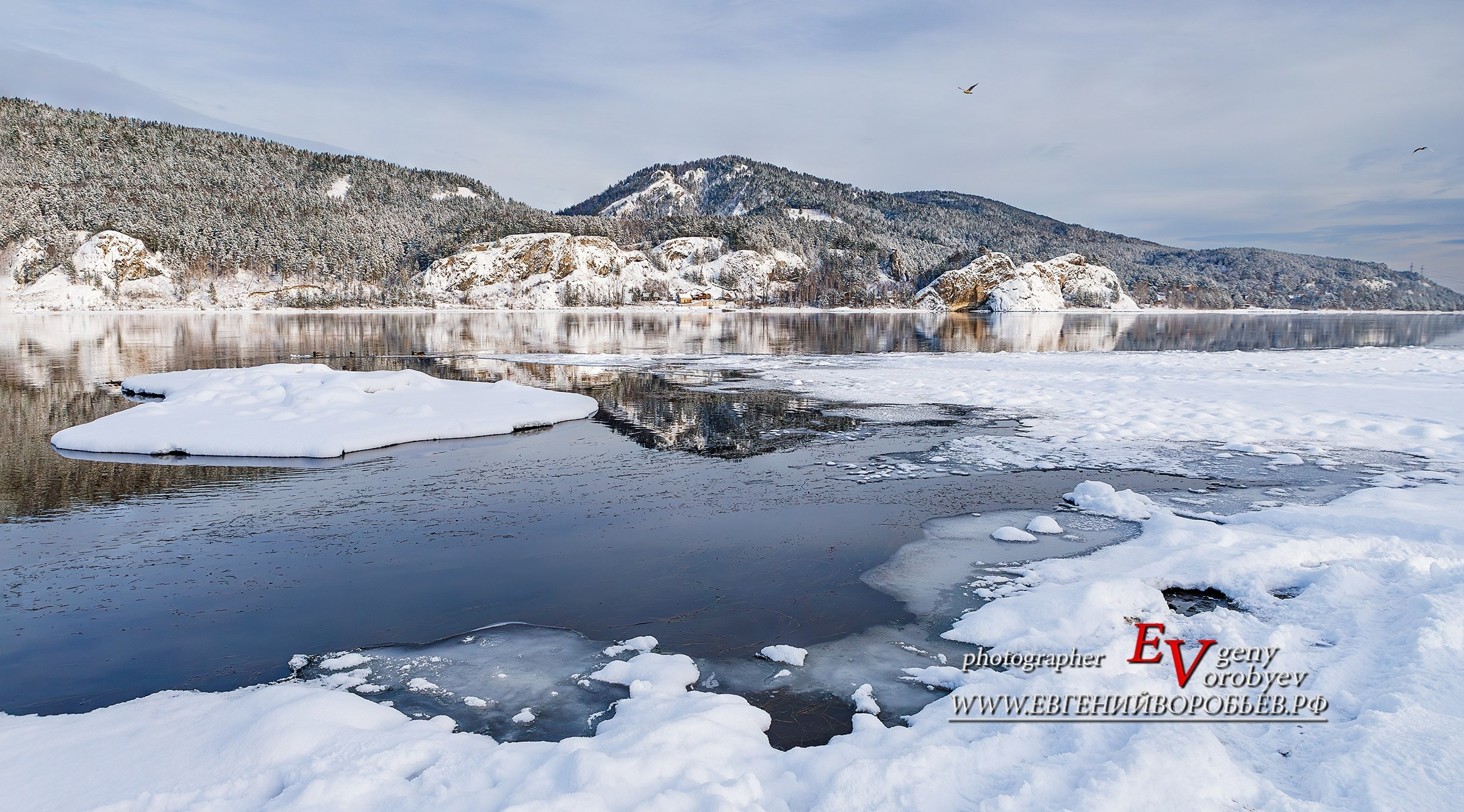 экскурсии Красноярск индивидуальный тур фото интересные места что посмотреть куда сходить что посетить достопримечательности в Красноярске фототур аренда кабриолета микроавтобуса трансфер  цена заказать экскурсию программа маршрут смотровые площадки видовые красивые места Национальный парк заповедник Столбы Дивногорск Красноярская ГЭС путешествие туристический маршрут фотосессия фотограф Красноярск