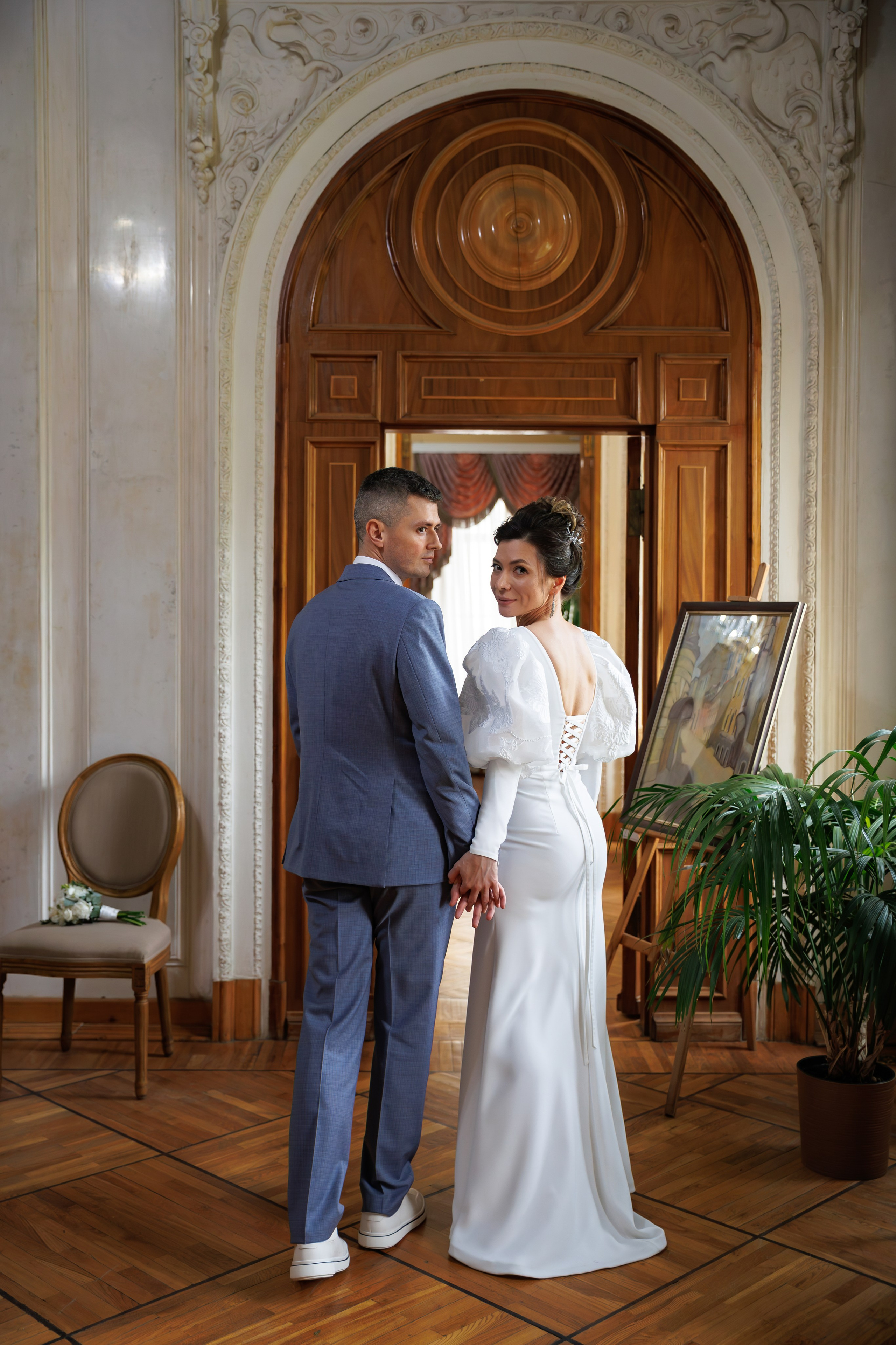 Свадебная фотосессия в библиотеке читальне им Пушкина. Свадебный фотограф Москва и МО Сергей Киржаев