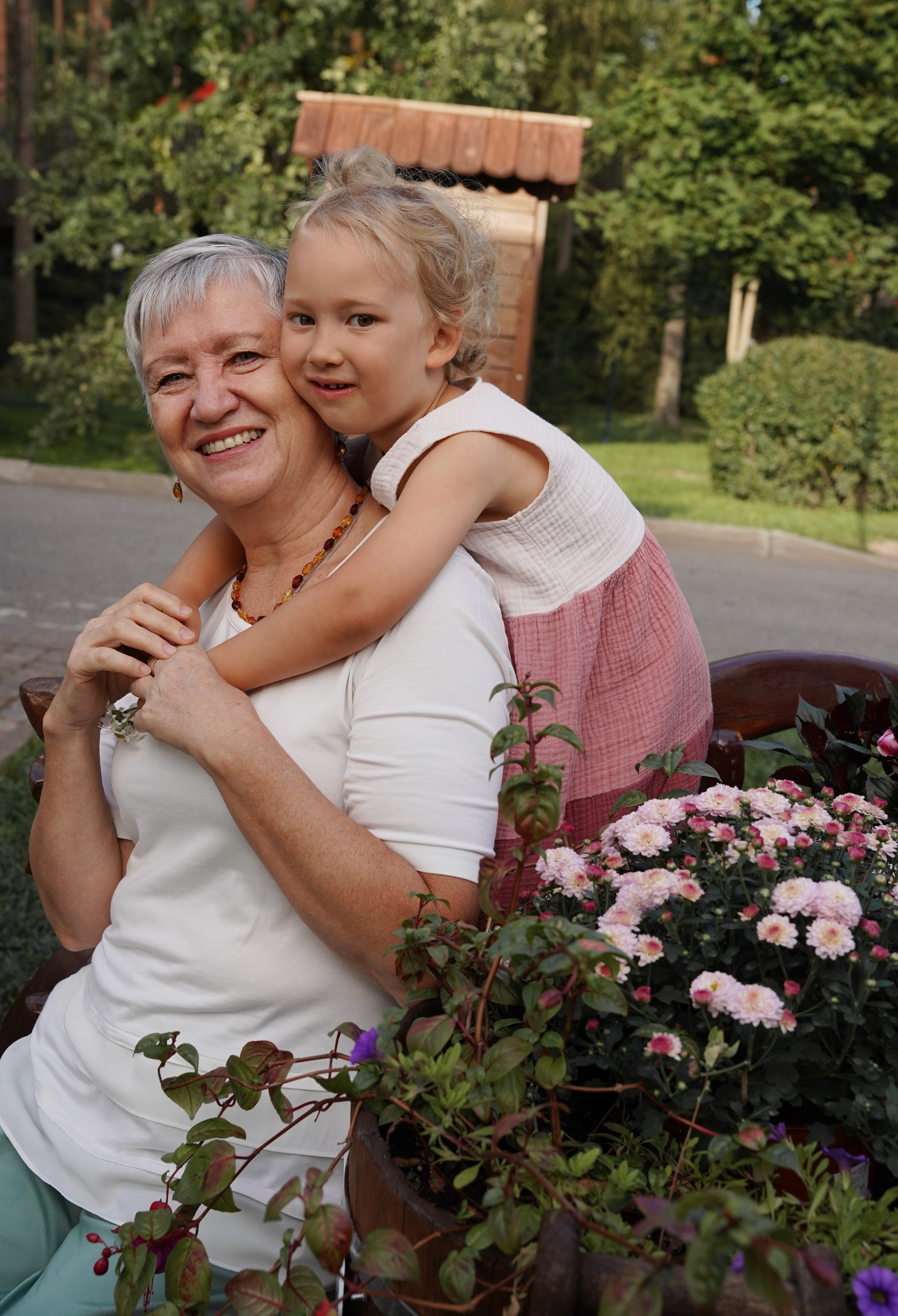 Семья в парке. Студийный и портретный фотограф в САНКТ-ПЕТЕРБУРГЕИрина Махаон