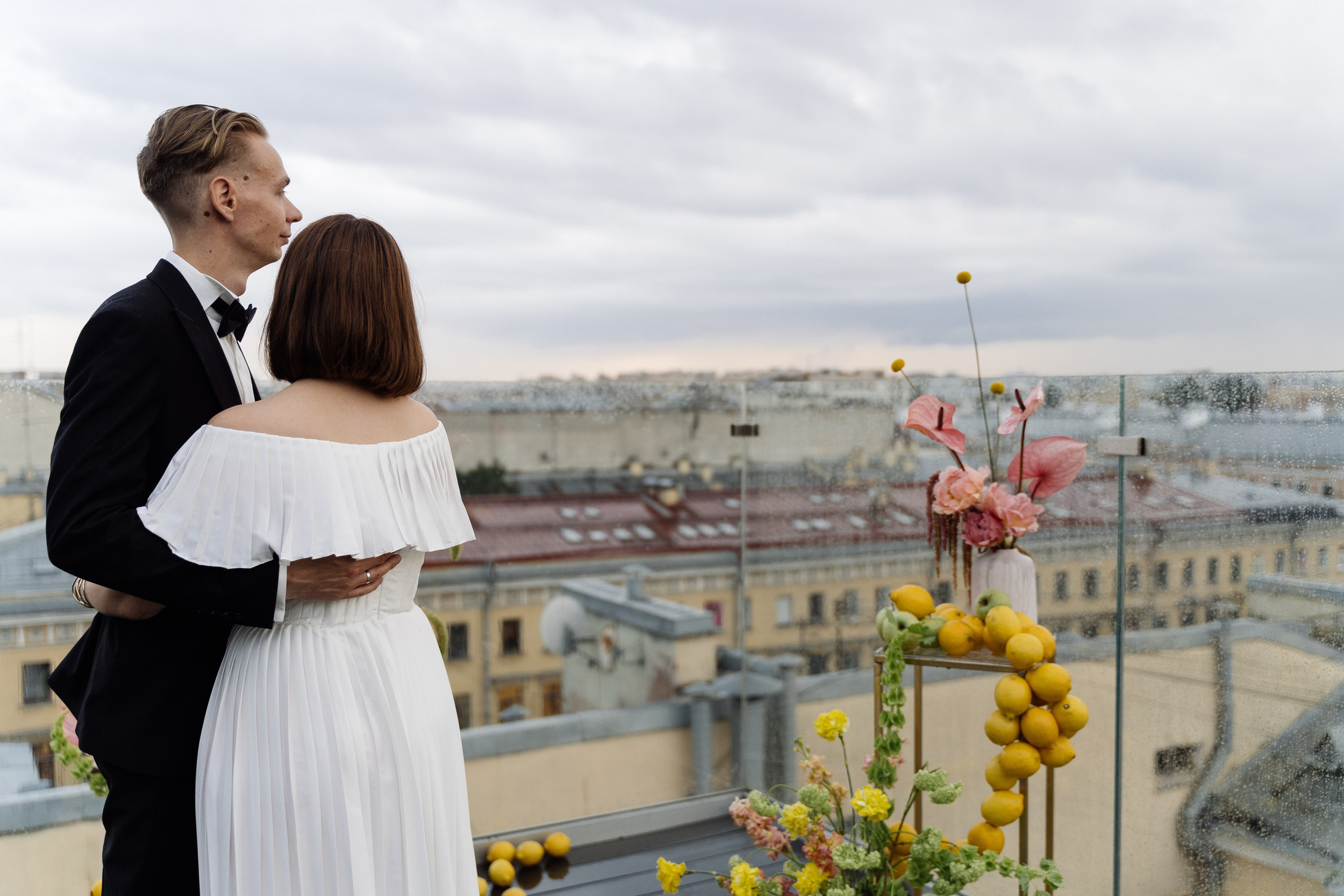 Свадьба на крыше Петербурга. Свадебный фотограф организатор в Санкт-Петербурге Ассоль Опарина