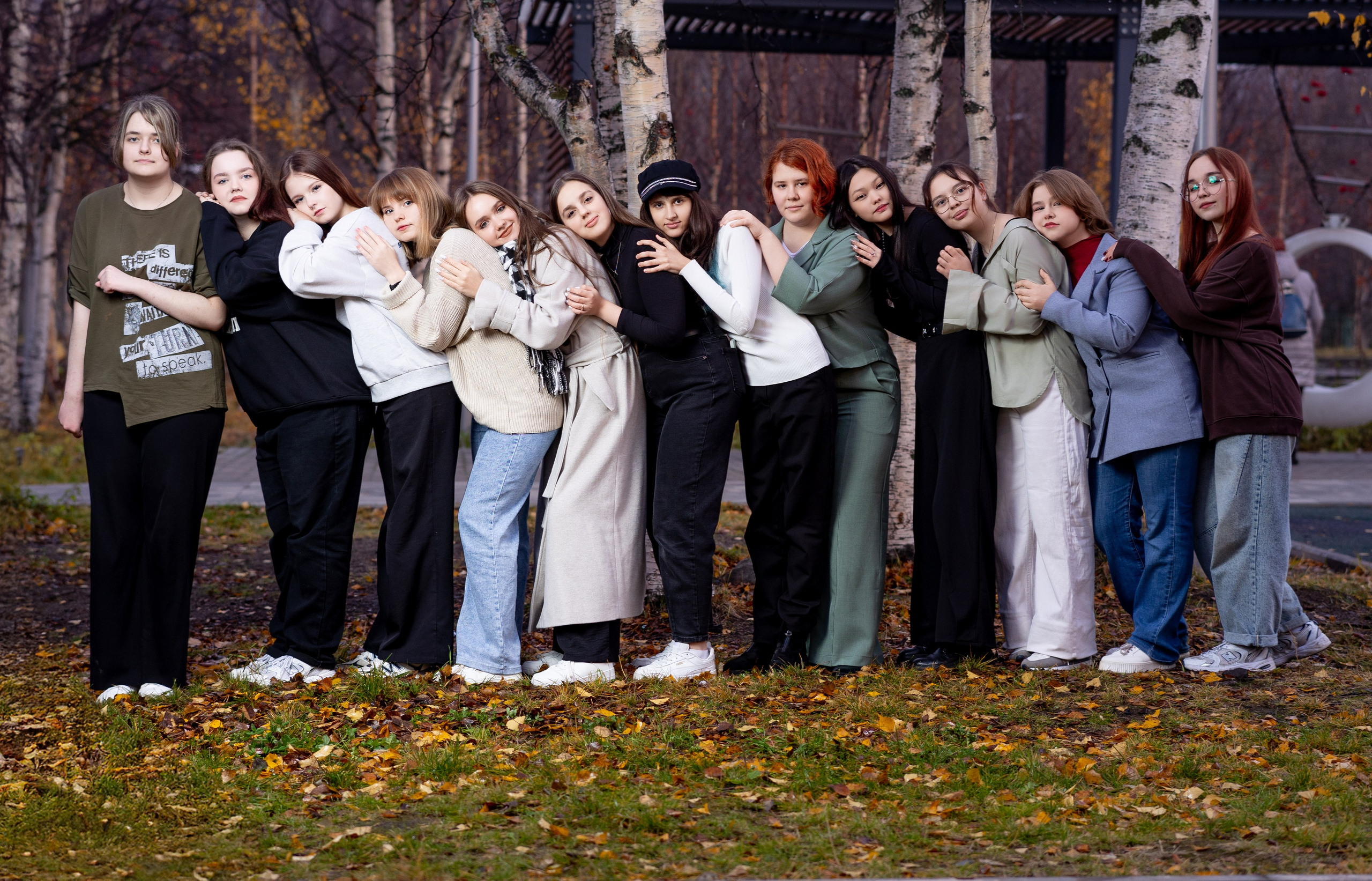 Школьники 9Г класс осень. Артём Печерин фотограф в Оленегорске