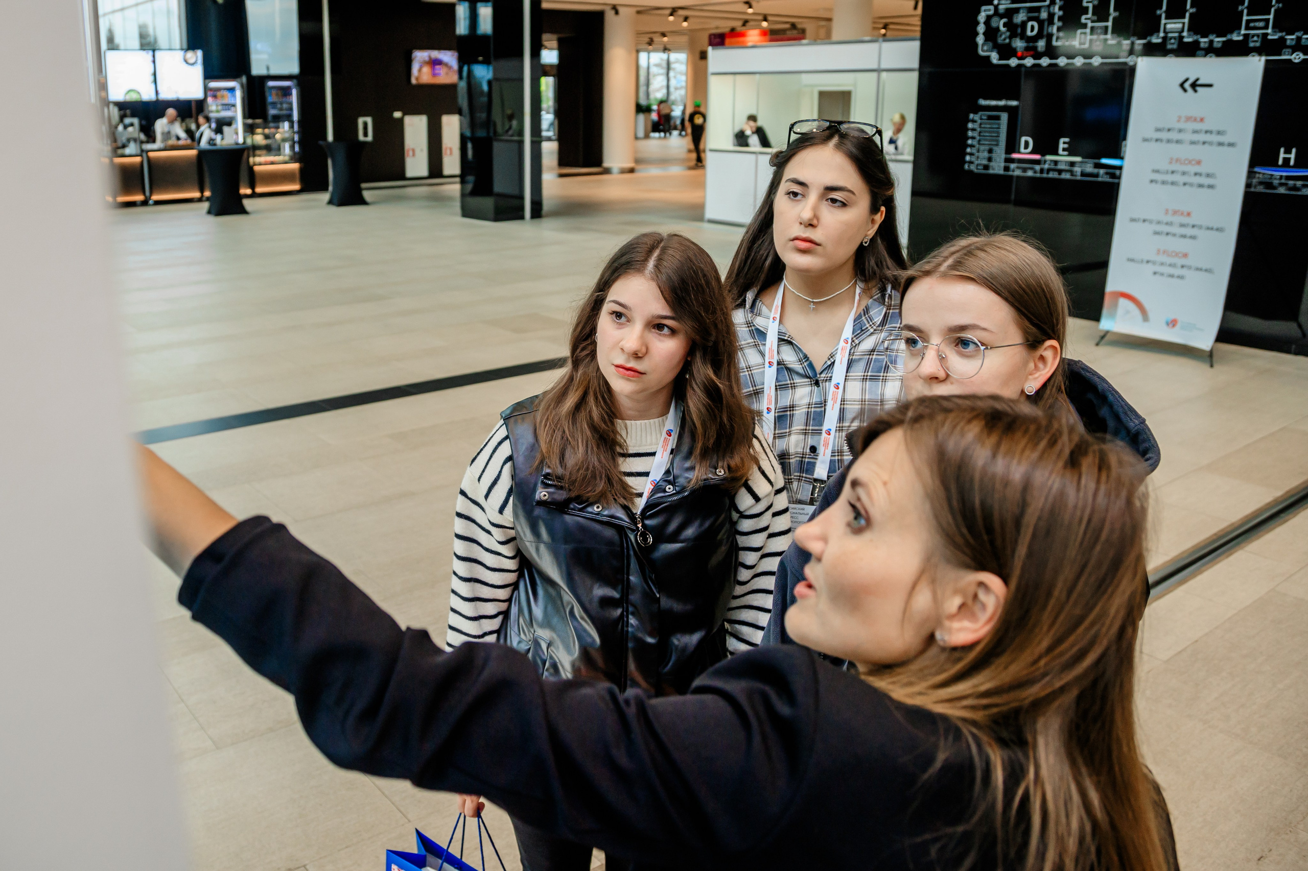 Фотограф на выставку в Спб — заказать съемку в Санкт-Петербурге— Екатерина Ладванова
