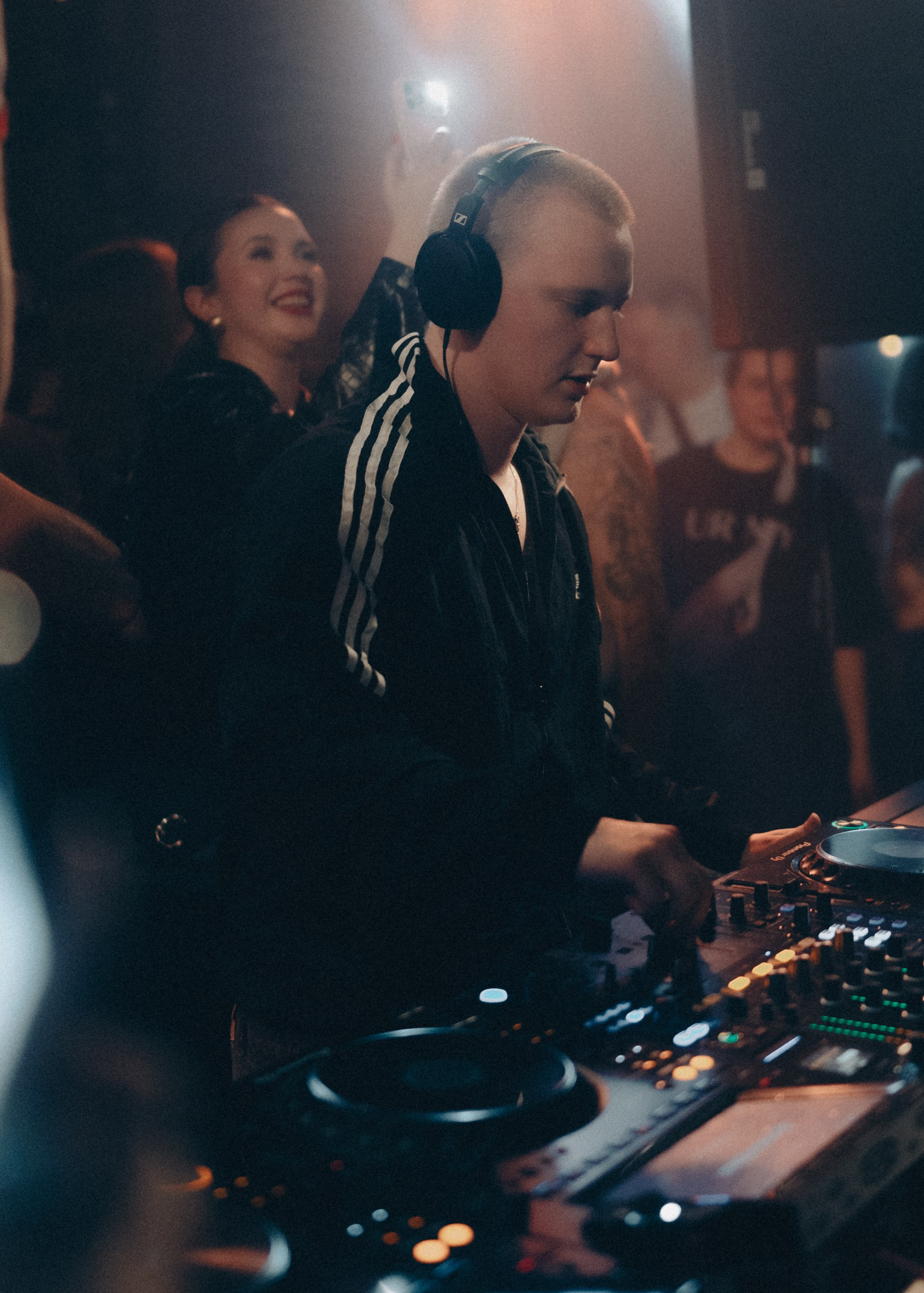 К-30 SLAVIC TECHNO: Police In Paris. Annyshka