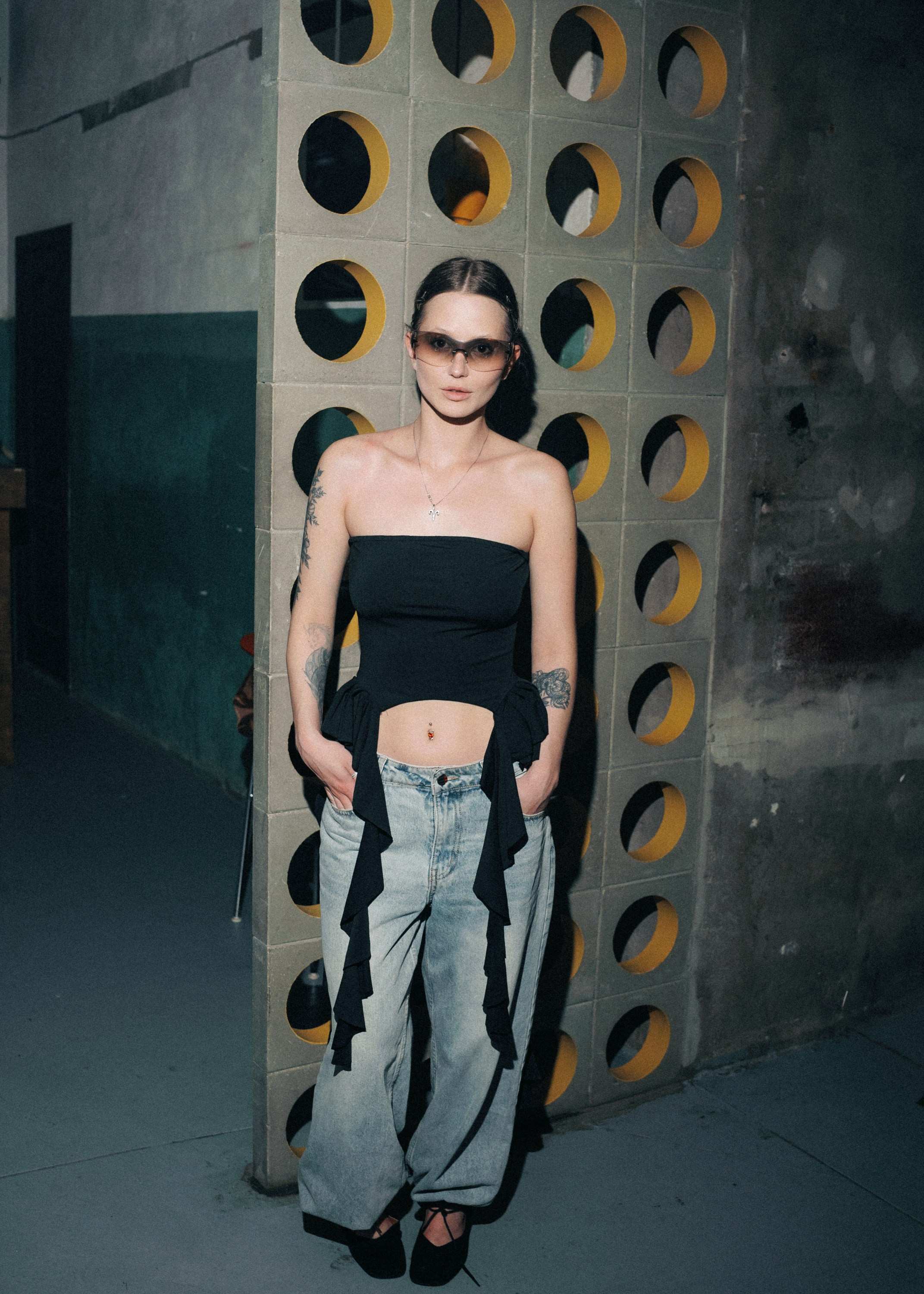 К-30 SLAVIC TECHNO: Police In Paris. Annyshka