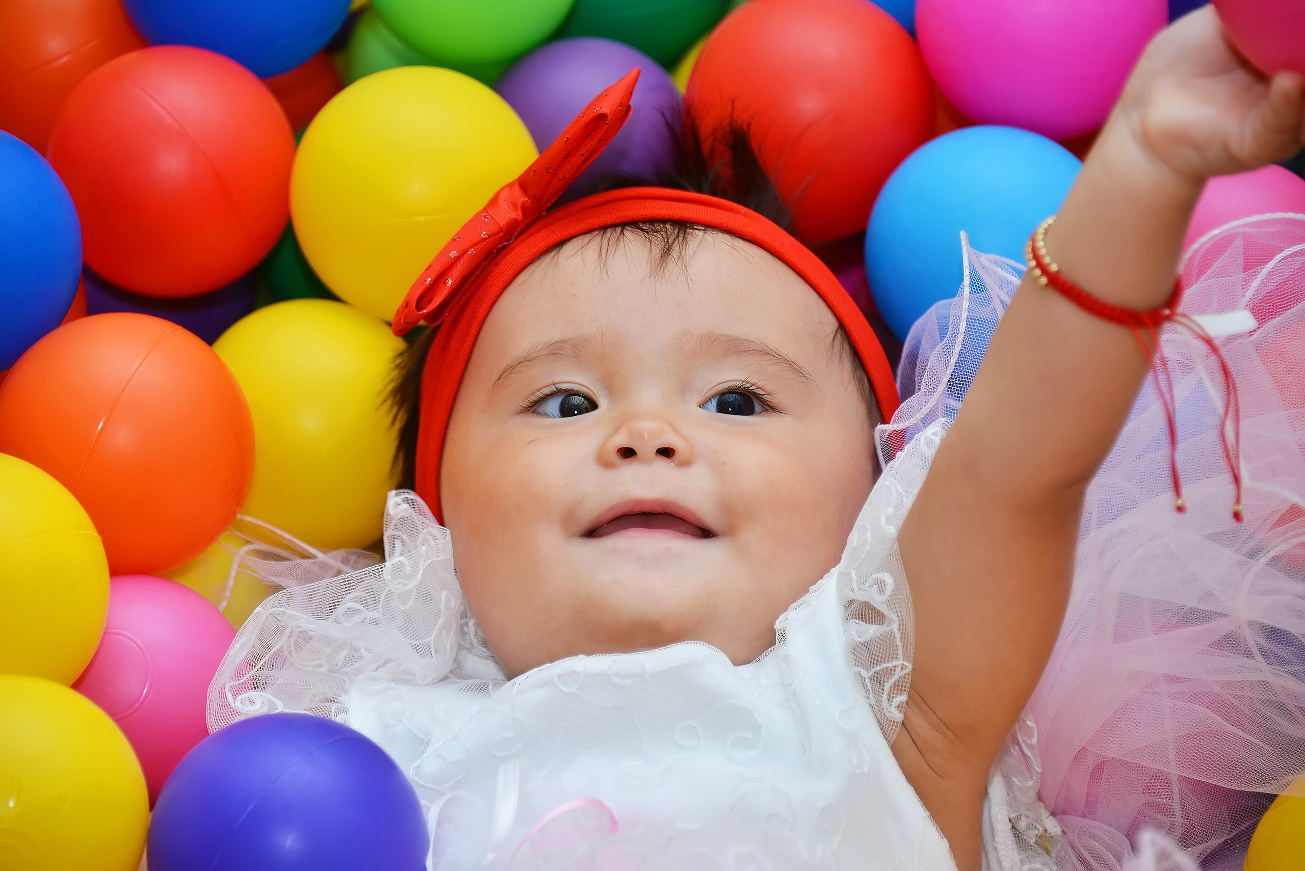Дети-5 (Адель-1годик). Фотосъёмка. Фотограф Сергей Авдеев-семейный и детский фотограф в Алматы