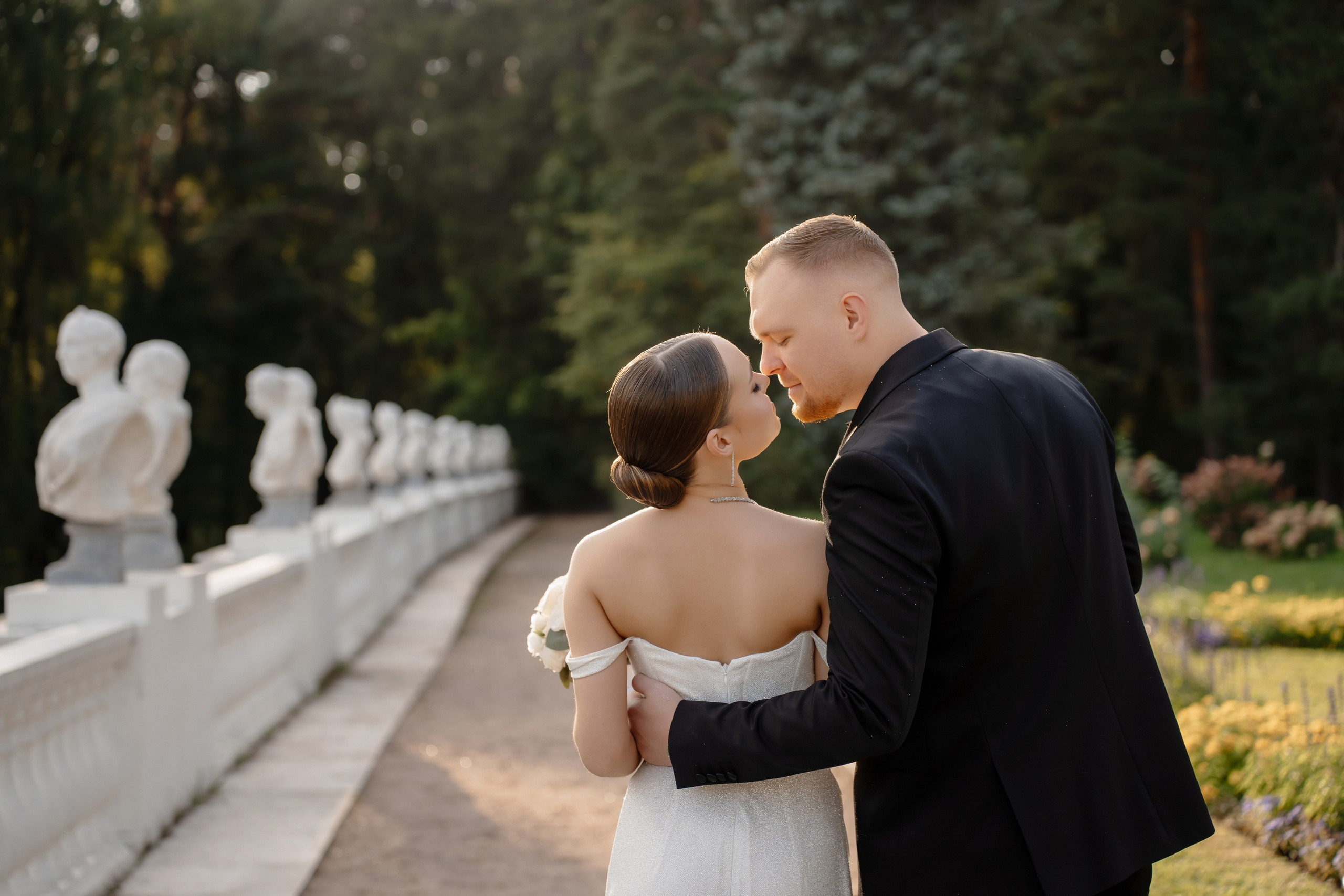 Свадебная фотосессия в парке Архангельское. Свадебный и семейный фотограф в Москве Светлана Зоткина