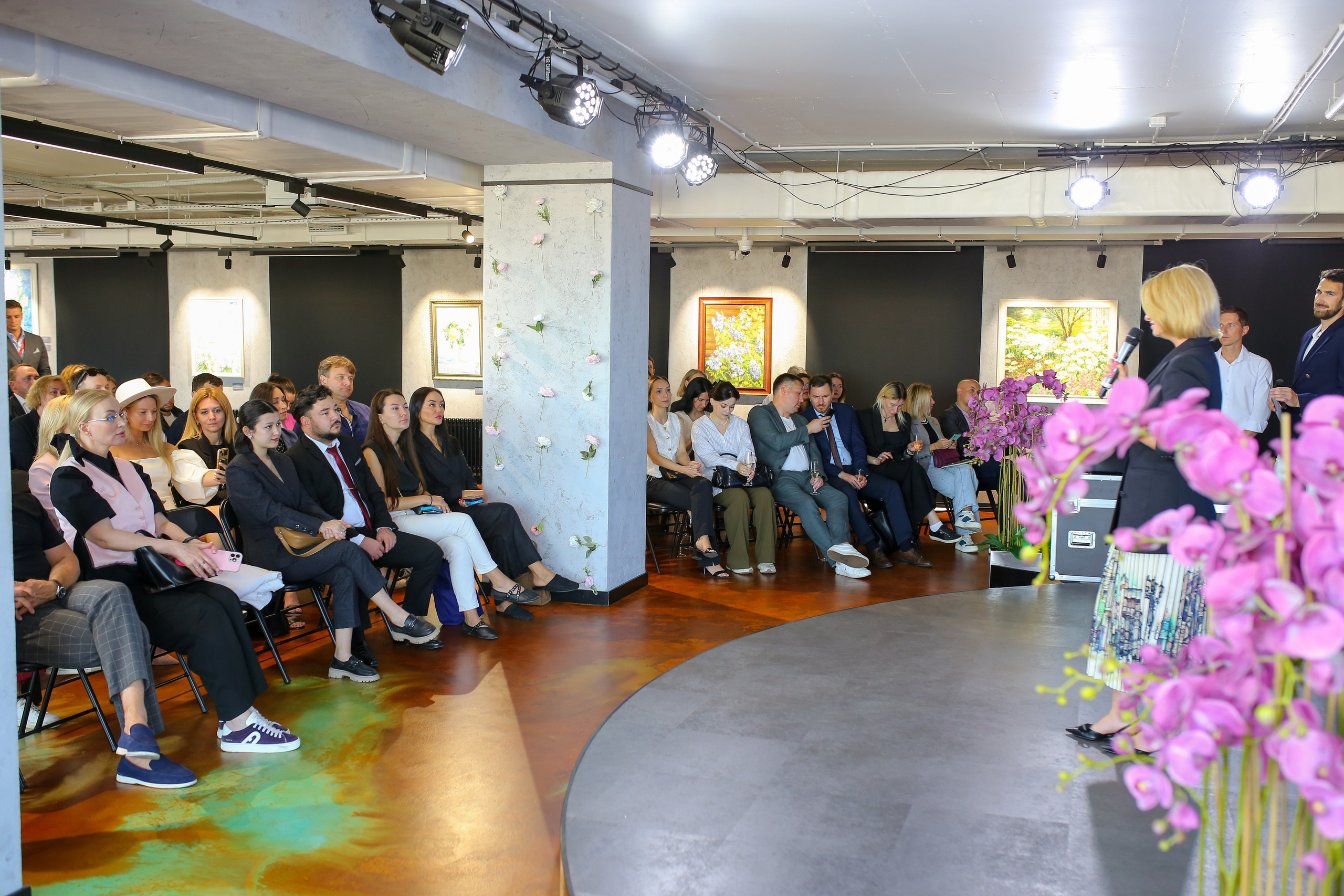 Репортаж Арт-пространство  Zarenkov Gallery, Адвекс — Новостройки, подведение итогов года. Свадебный и Репортажный фотограф в Санкт-Петербурге