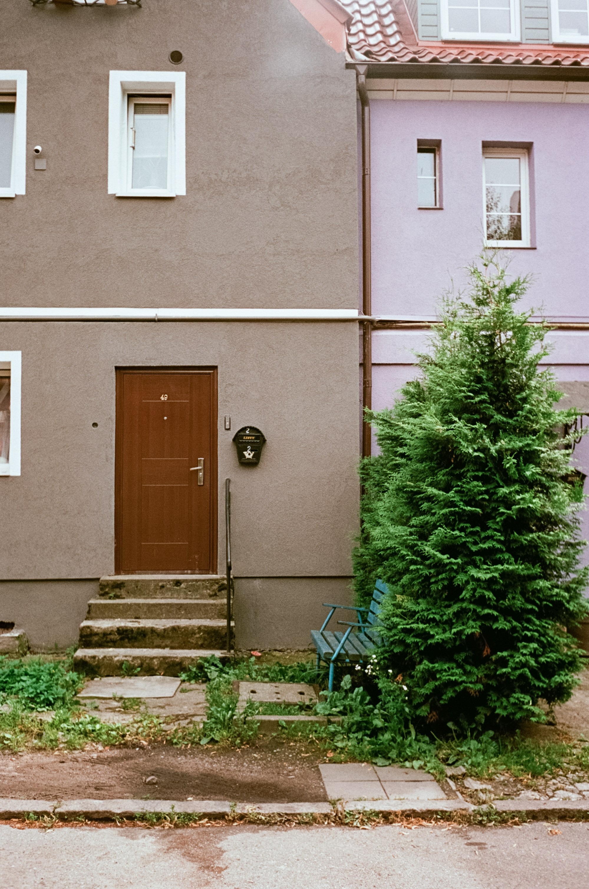 Калининград в солнечный день 7 июля 2024 года / Aerocolor IV / Minox 35GT (2)