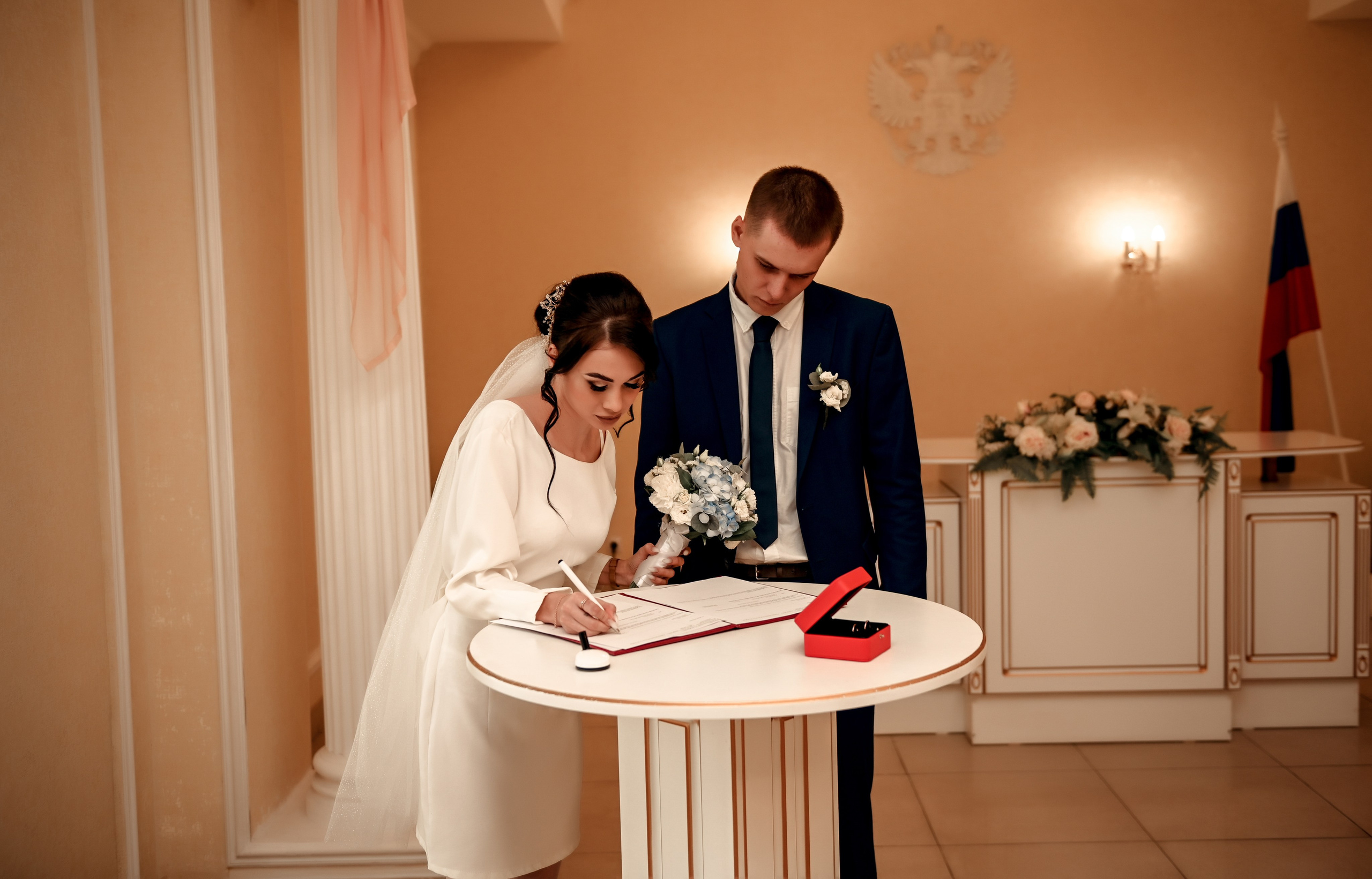 Небольшая часть фото со свадебной съемки Алексея и Даши. Свадебный, семейный, детский, контент фотограф в Омске Максим Ильин