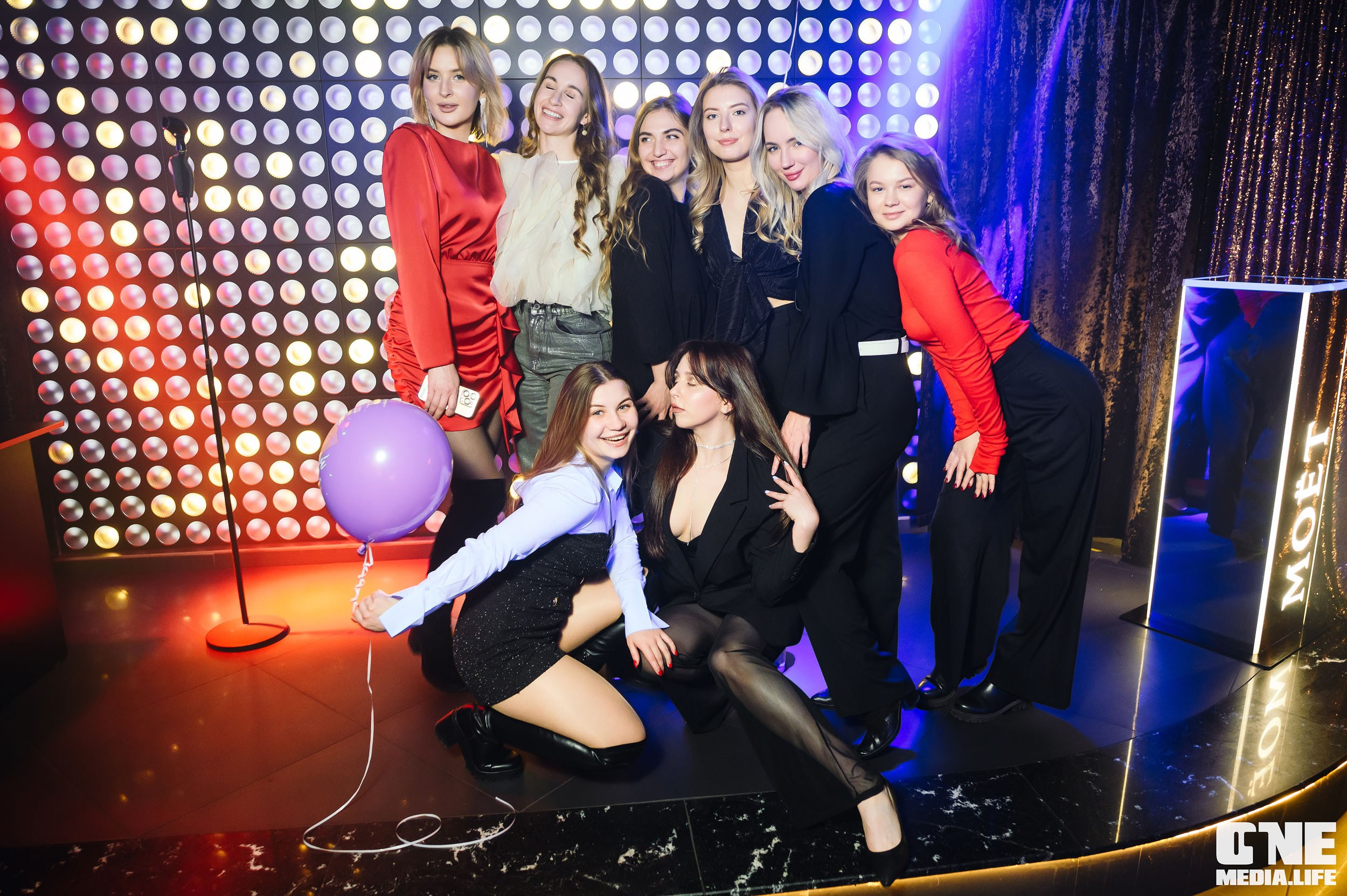 Фотоотчет с с 8 марта в караоке-клубе Эйфория. One Media Life: фоторепортажи, фотоотчеты с мероприятий и заведений
