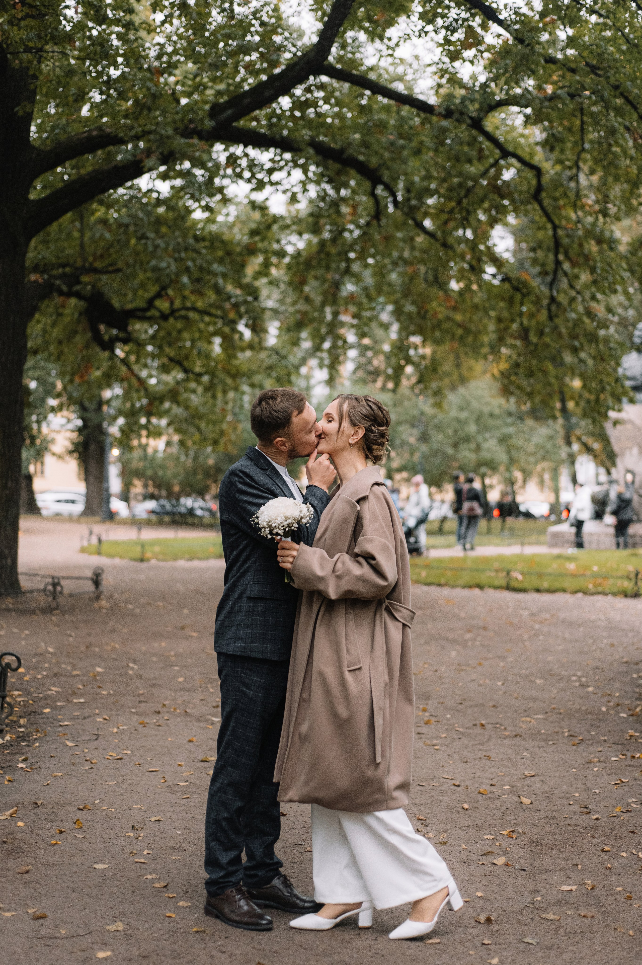 Свадебная прогулка Александра и Анастасии. Семейный и свадебный фотограф в Санкт-Петербурге Юлия Мельникова