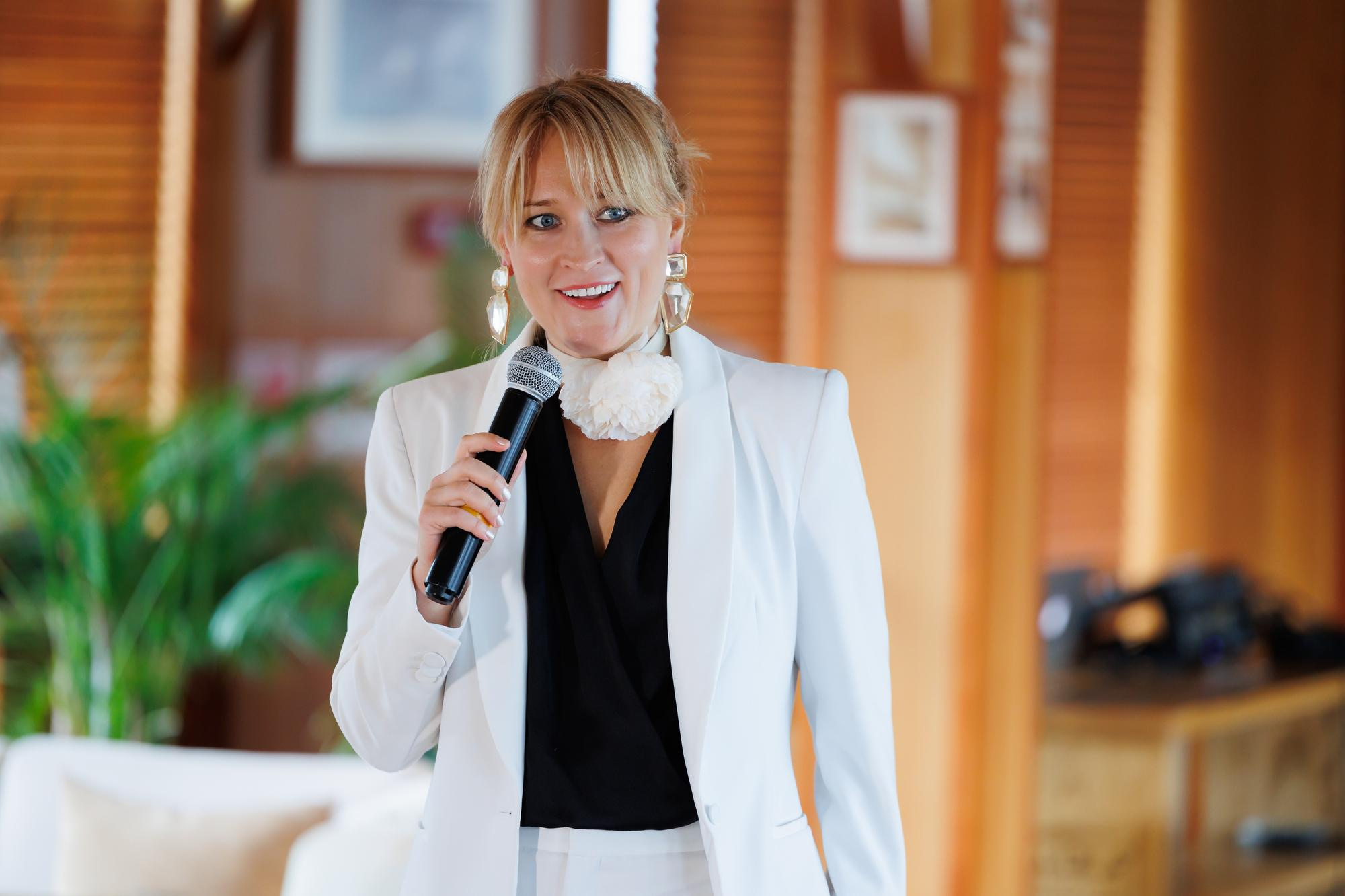 Яхтенный белый бранч. Фотограф Дмитрий Елисеев