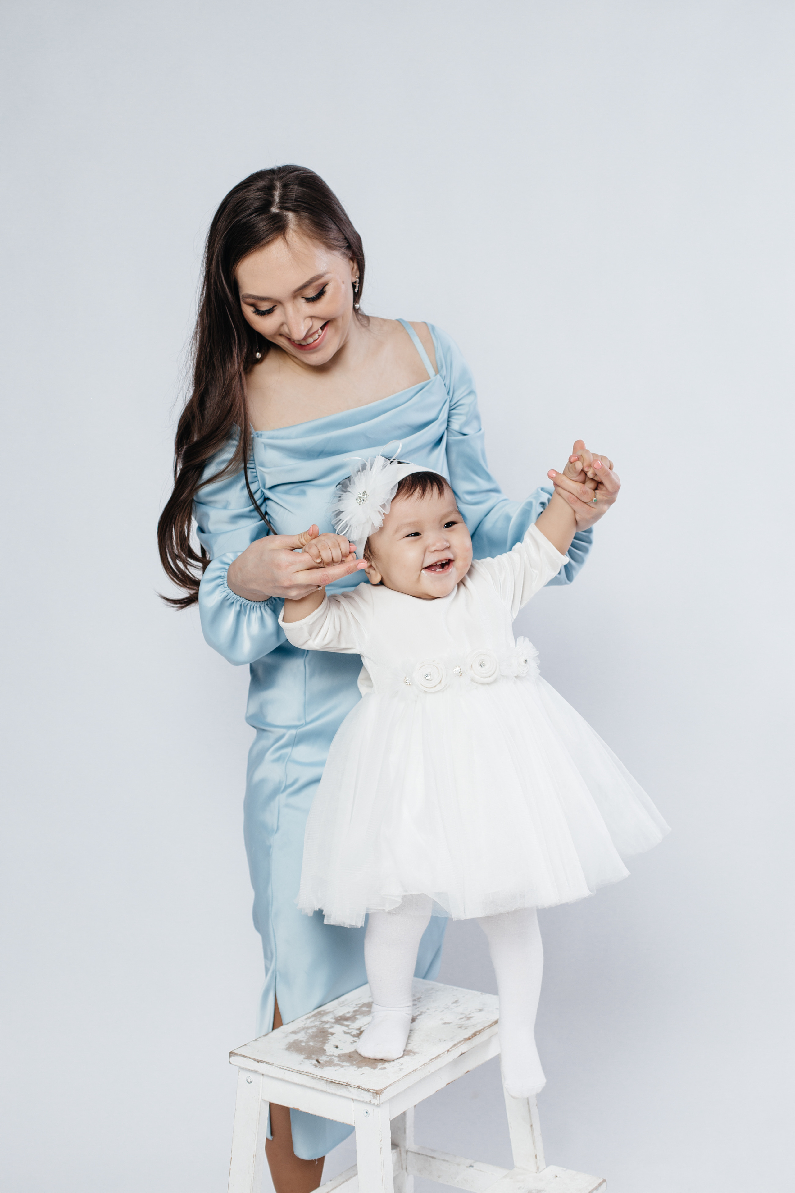 Семейная фотосессия в Алматы. Фотограф в Алматы Сиражев Карымсак. Фотосессия, бизнес портреты