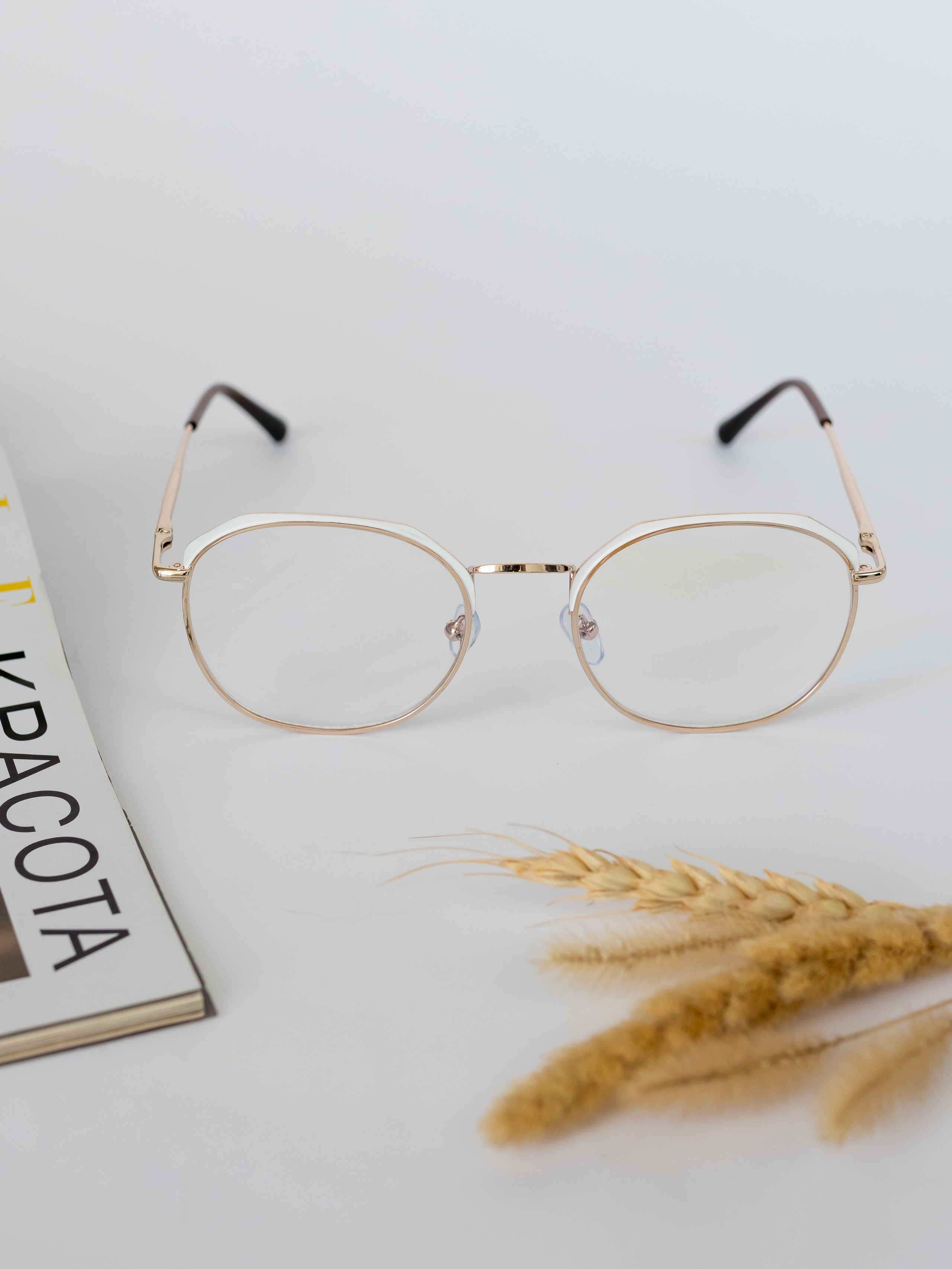 Очки предметка. Фотограф в Краснодаре Арина Кудряшова