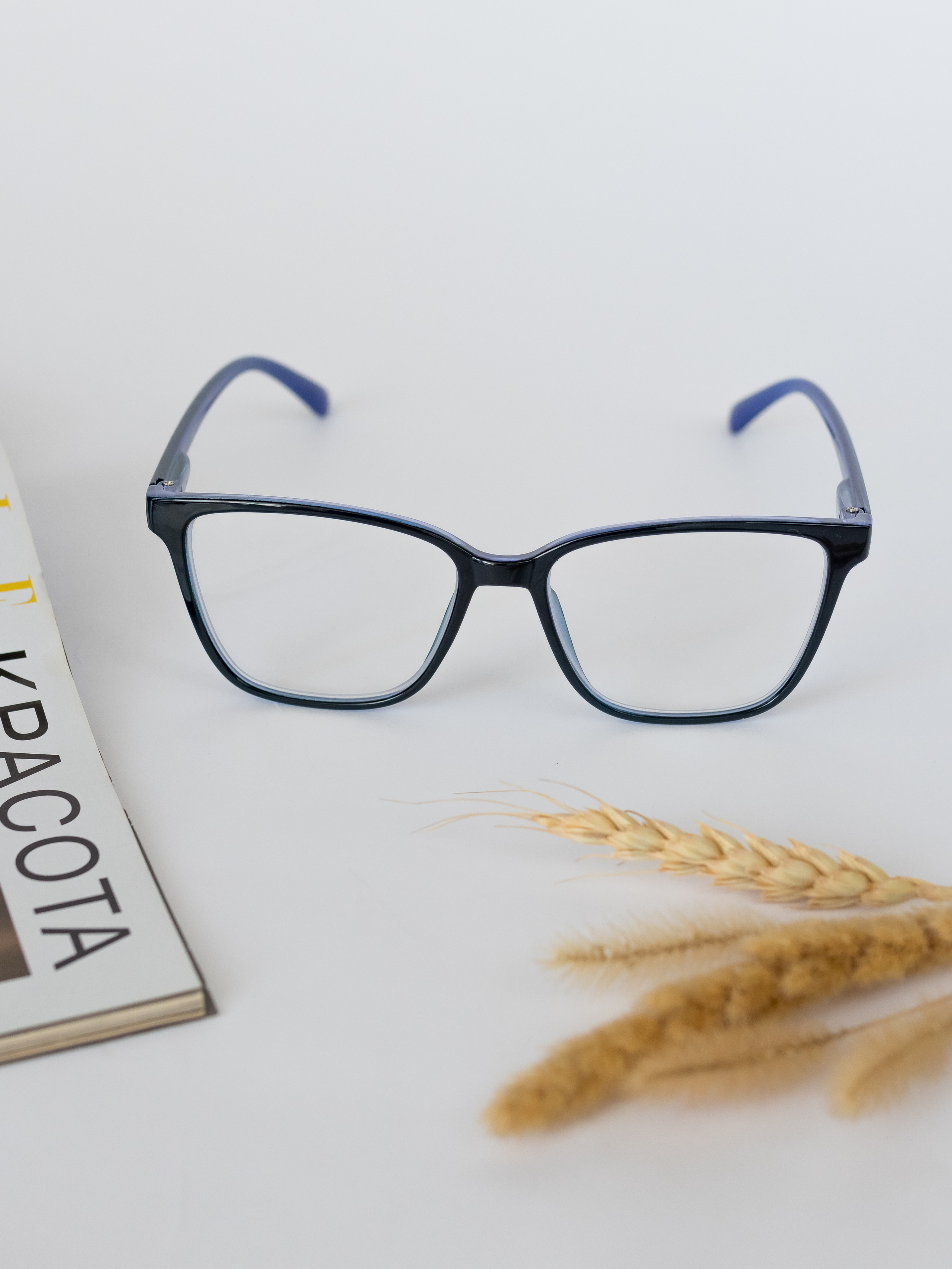 Очки предметка. Фотограф в Краснодаре Арина Кудряшова