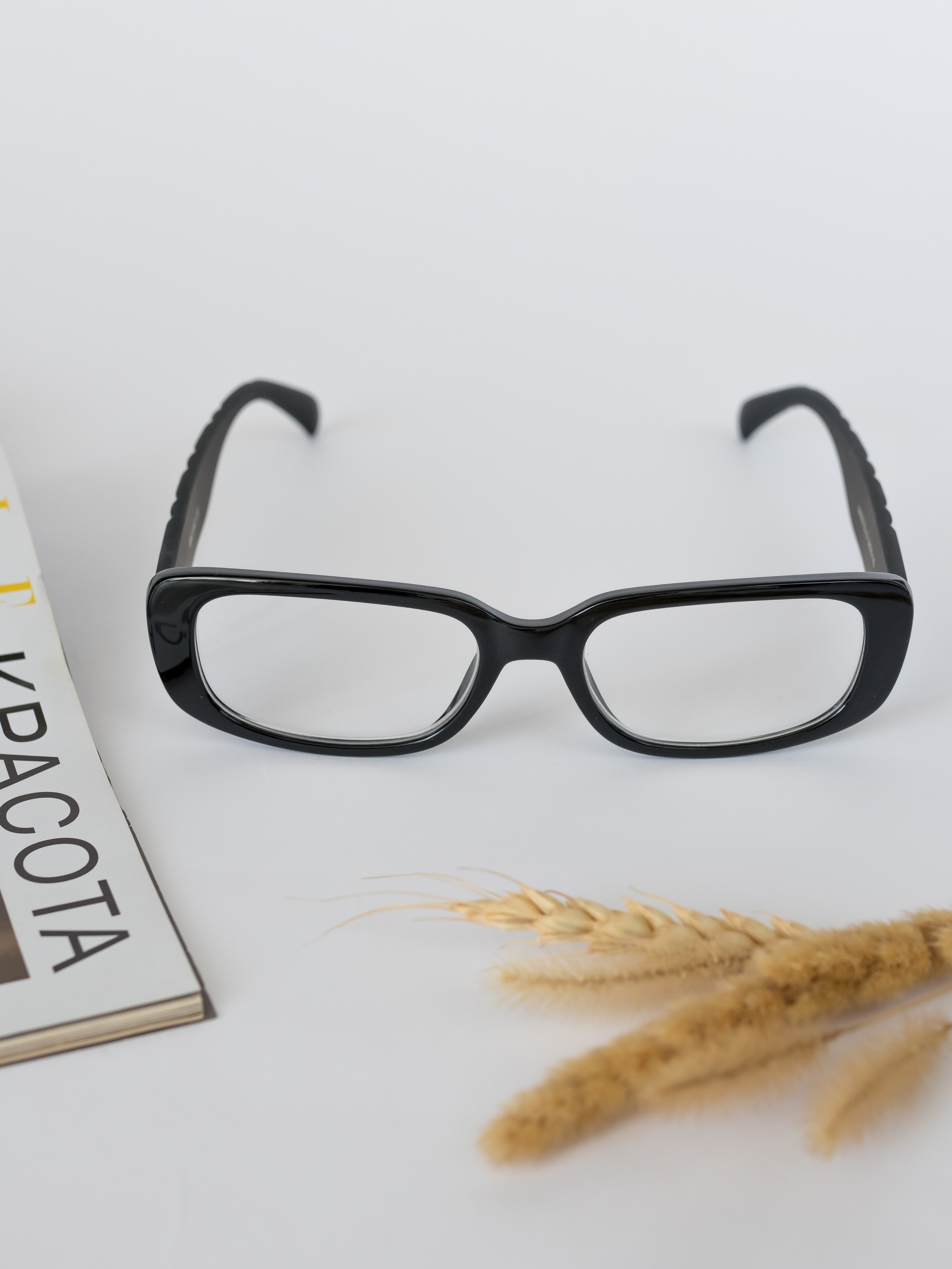 Очки предметка. Фотограф в Краснодаре Арина Кудряшова