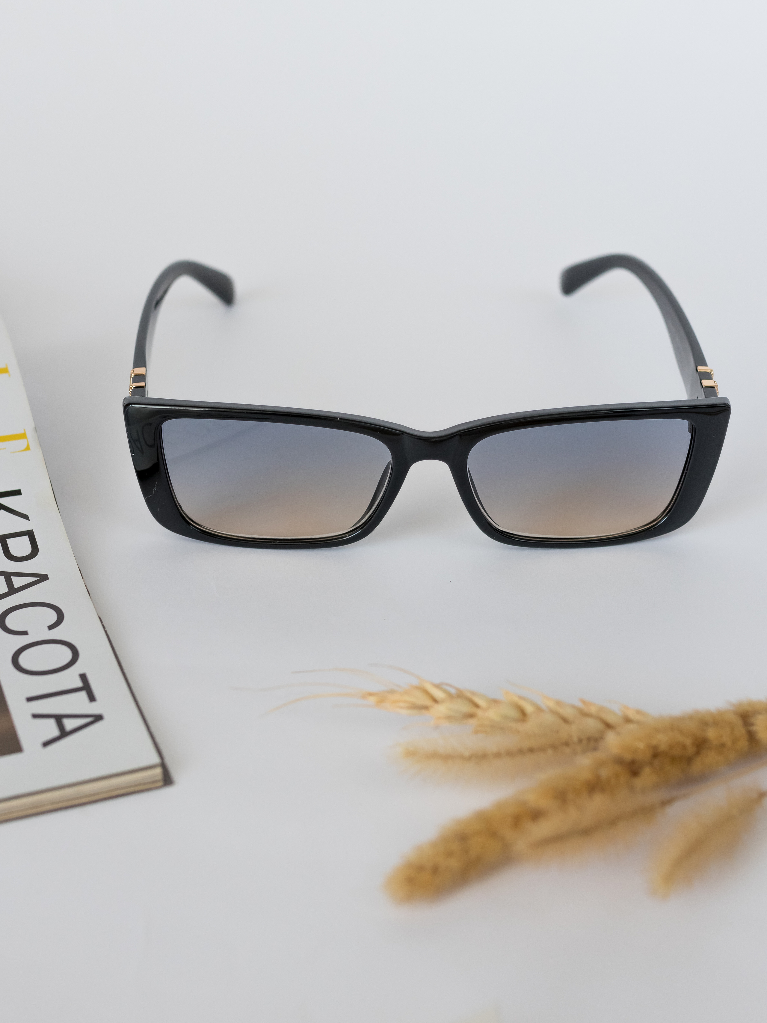 Очки предметка. Фотограф в Краснодаре Арина Кудряшова