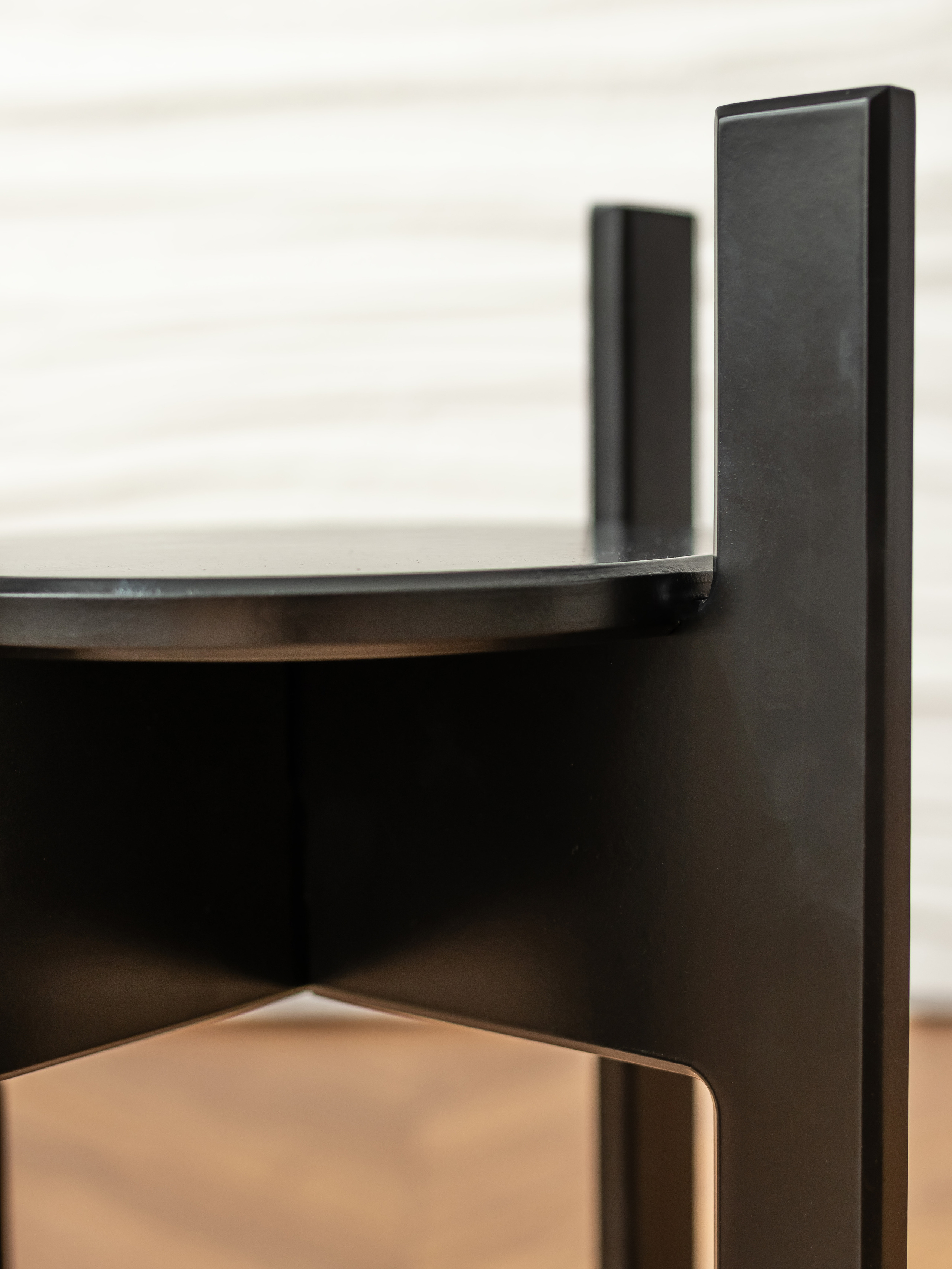 Подставка под цветы. Фотограф в Краснодаре Арина Кудряшова