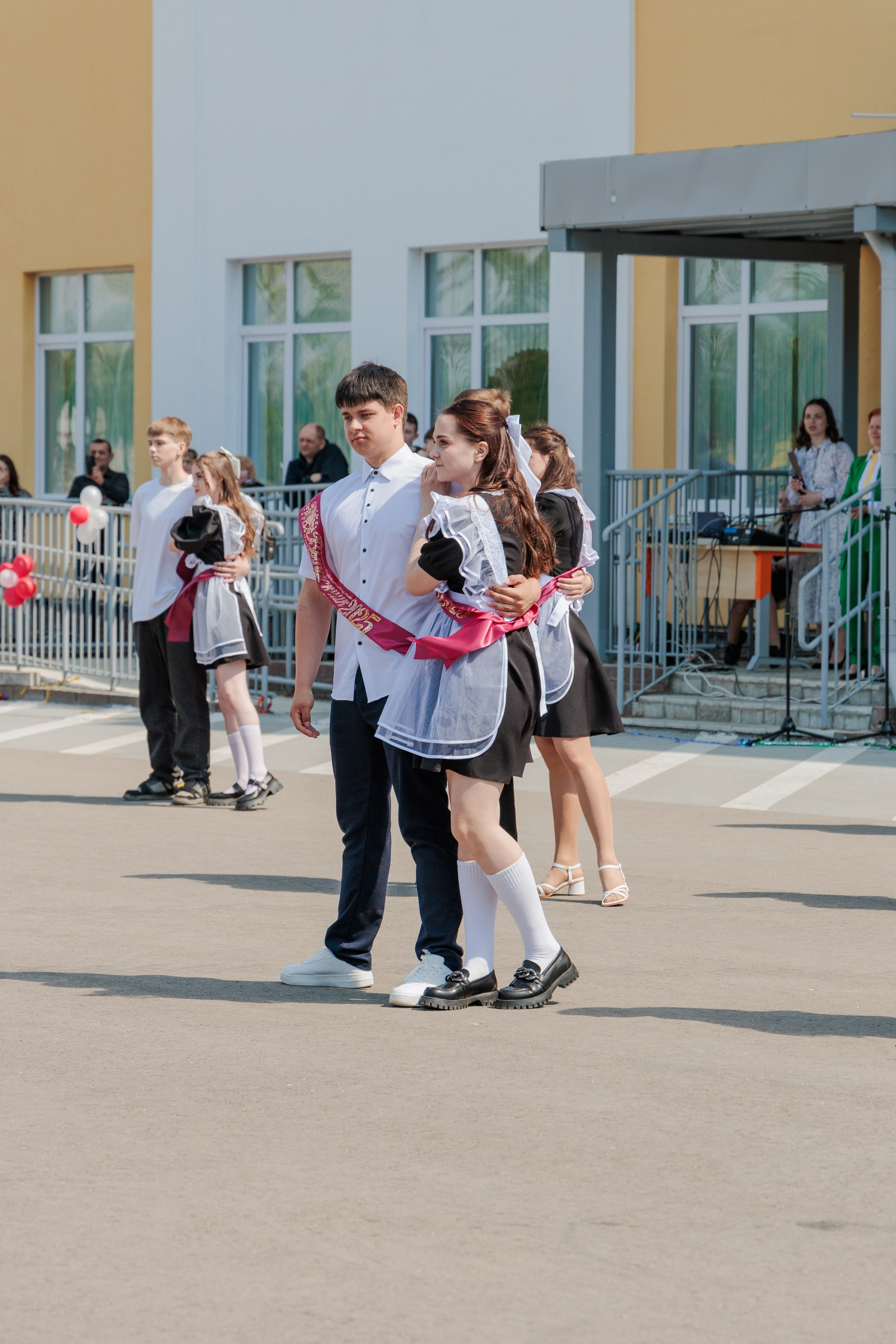 Последний звонок 2025 — фото 9 класса, школьный альбом, выпускной. Фотограф Нижний Новгород Мария Китаева
