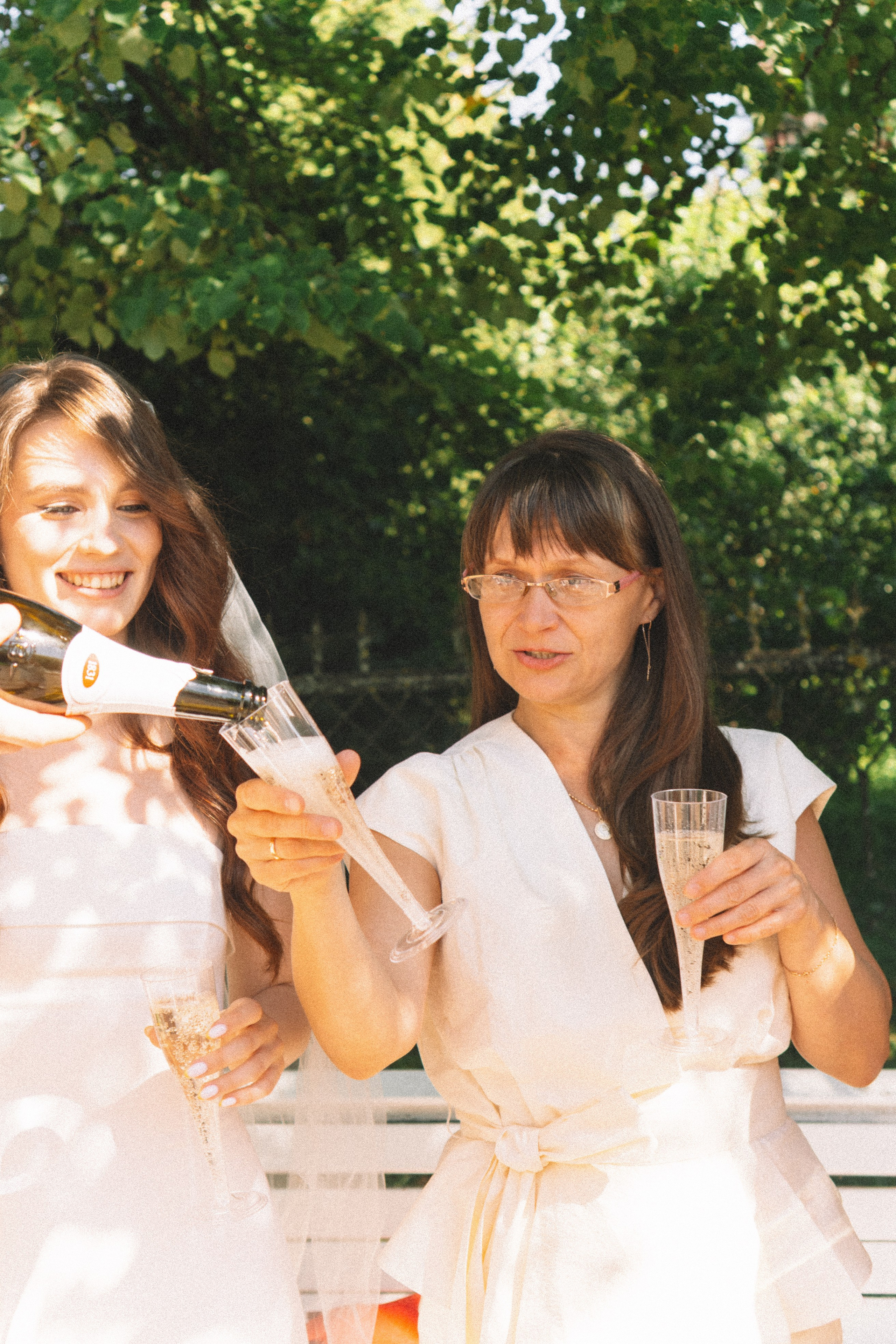 СВАДЕБНАЯ СЬЕМКА В ПЕТЕРГОФЕ И СЬЕМКА РЕПОРТАЖА В ЗАГСЕ ПЕТЕРГОФА. Профессиональный фотограф, Санкт-Петербург — Виктория Богомолова