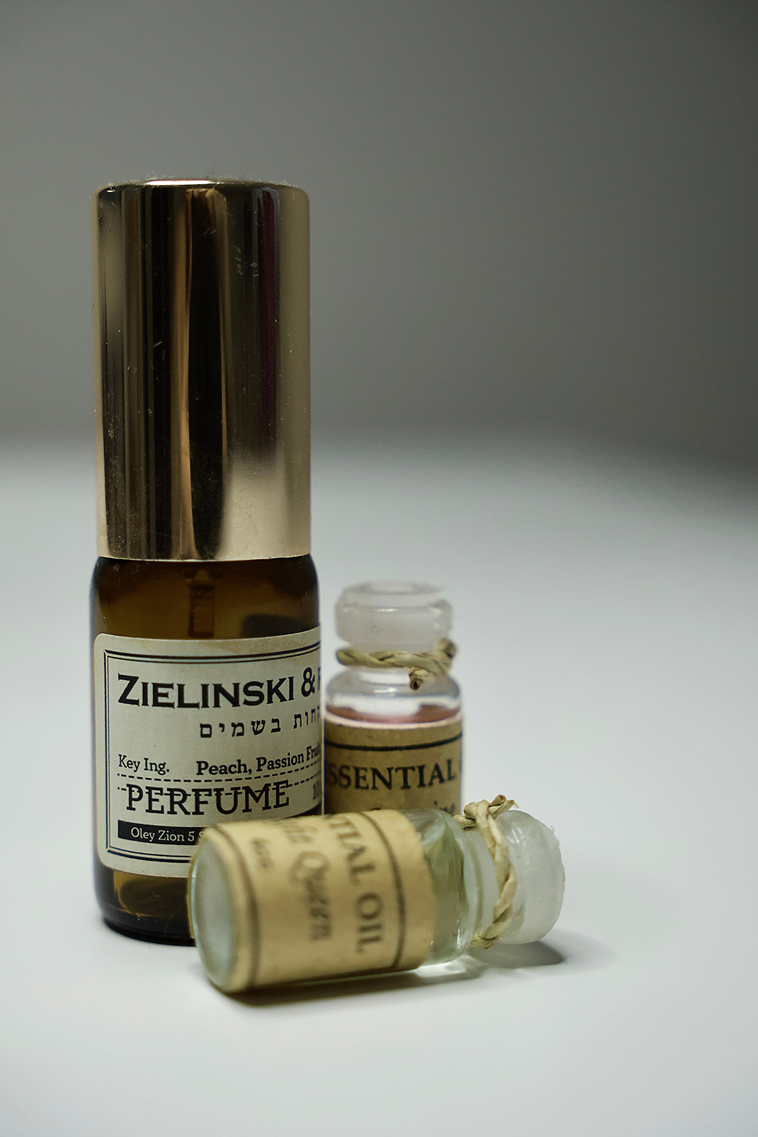 Парфюм. Photo-nk