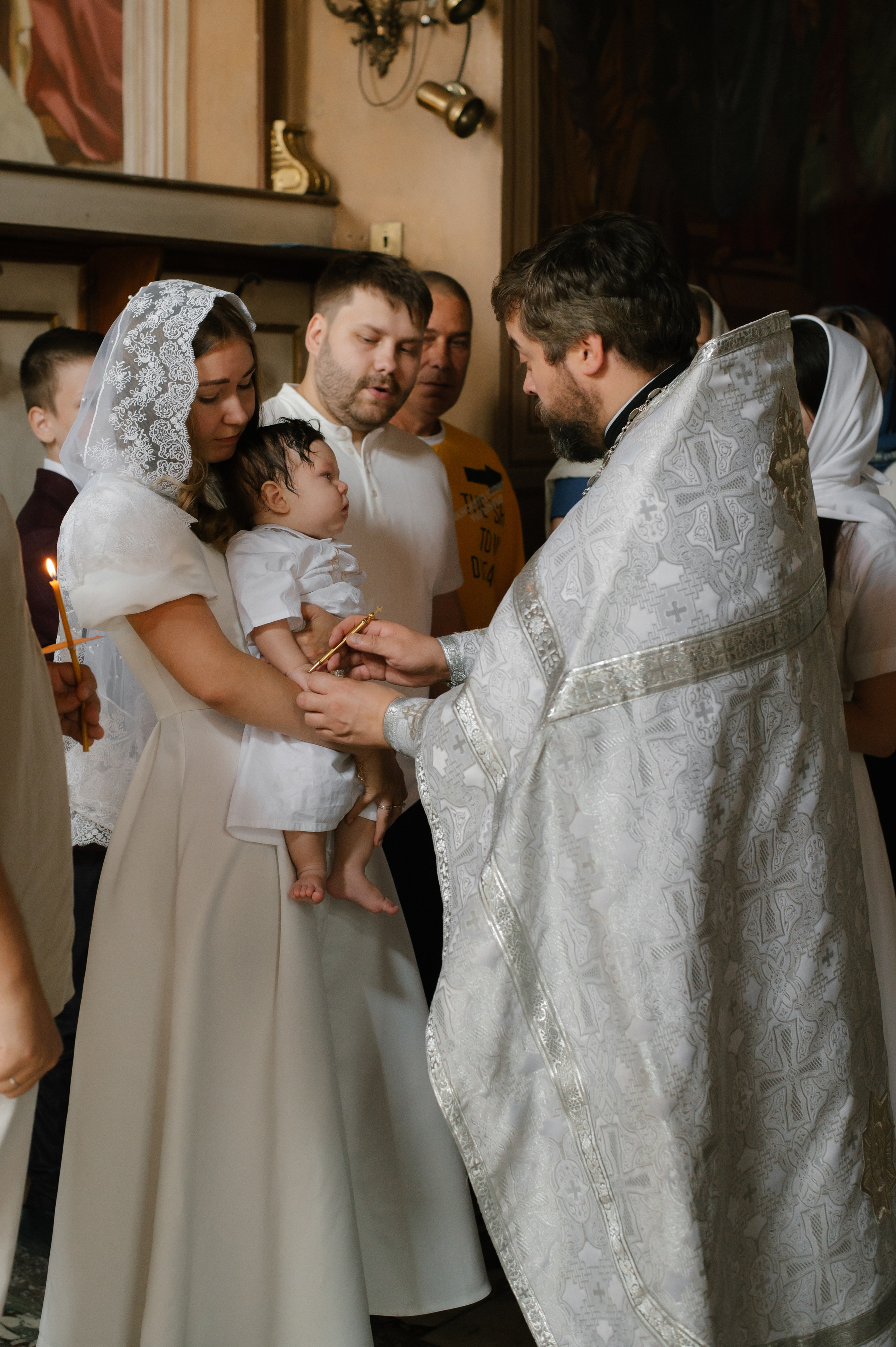 Фотограф на крещение. Фотосессия таинства крещения. Храм Воскресения Словущего в Даниловской Слободе. Семейный и свадебный фотограф в Москве Татьяна Николаева