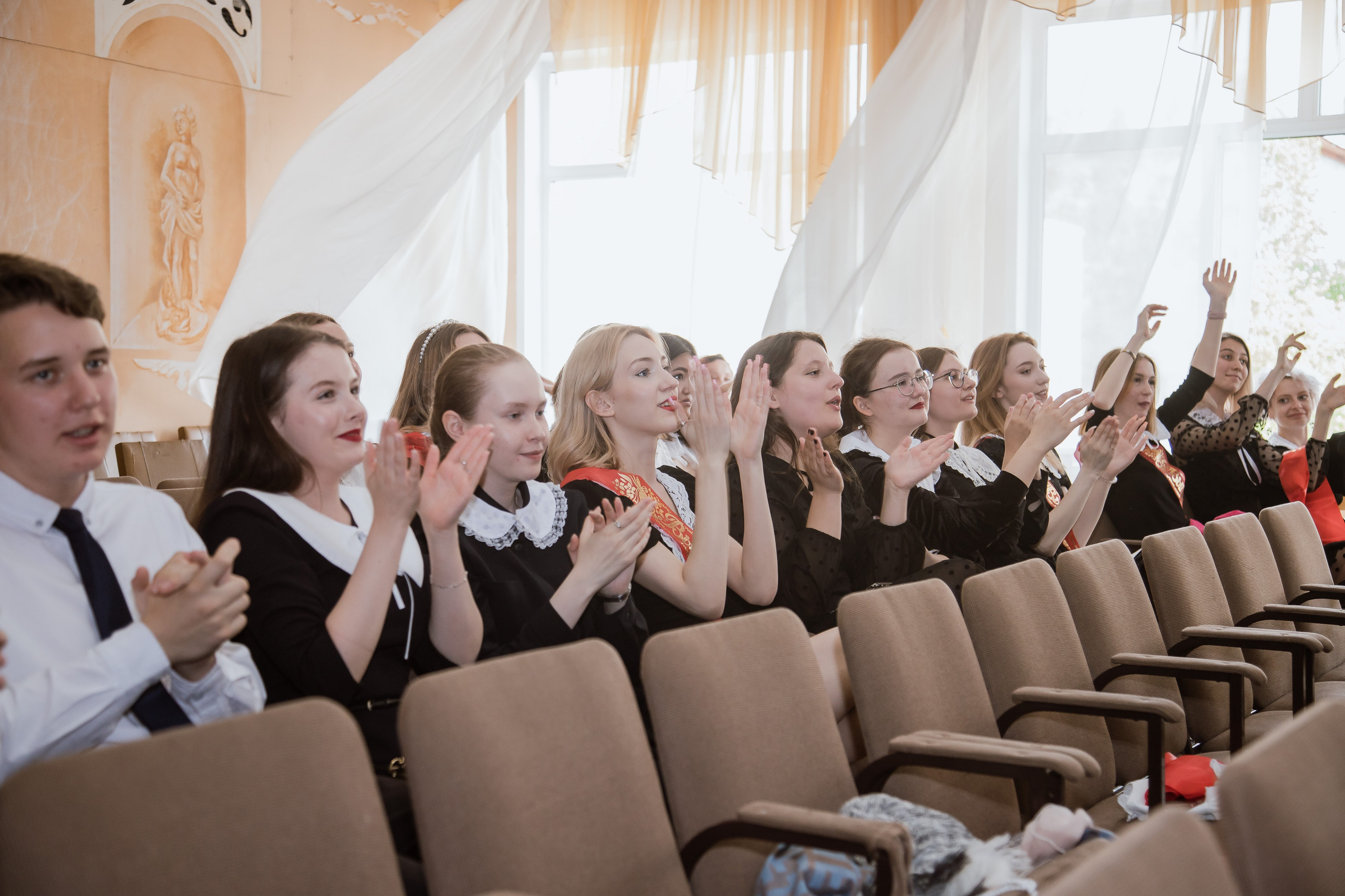Выпускной. Креативный и женский Фотограф Омске Наталья Лебедева
