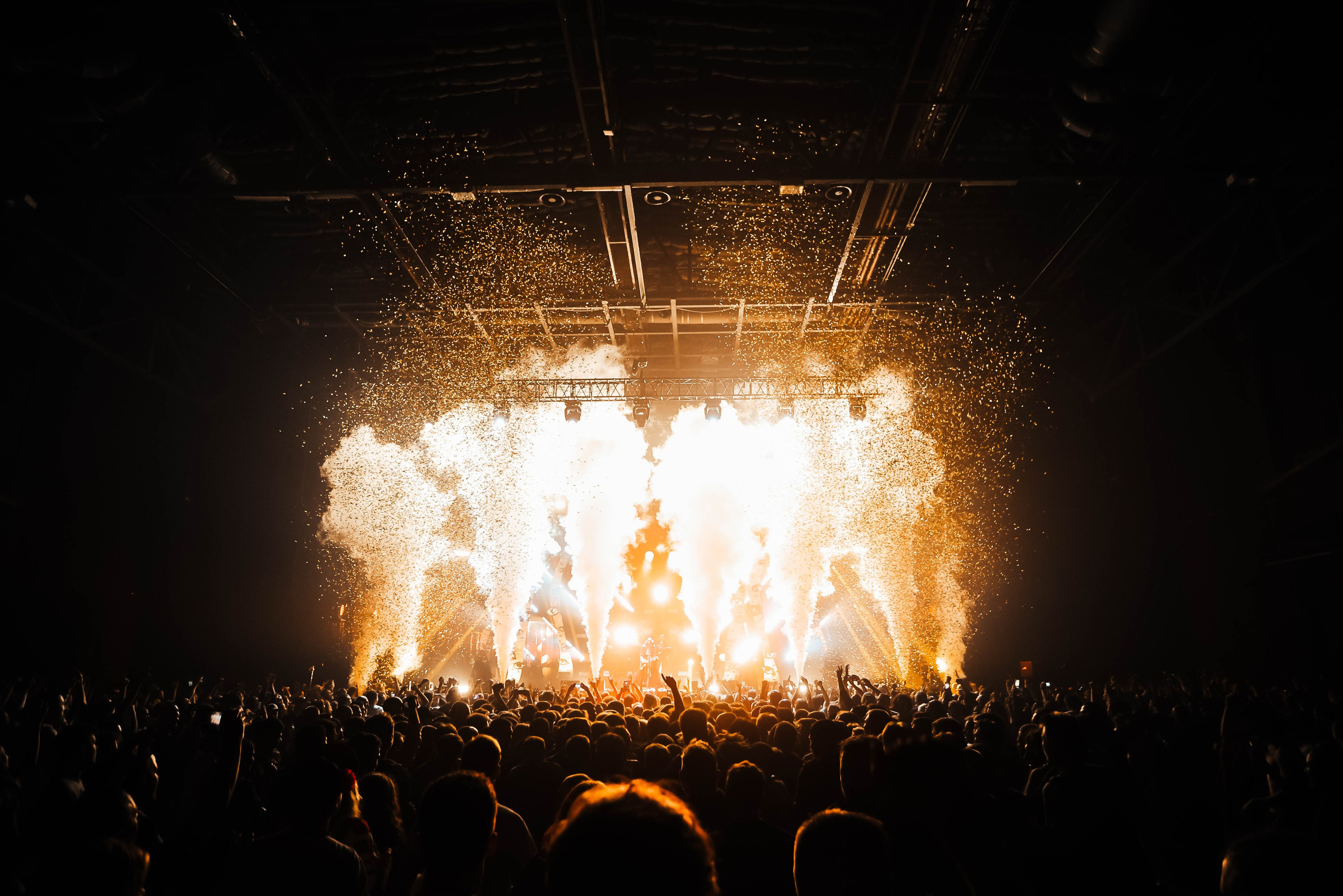 НЕЙРОМОНАХ ФЕОФНА В VK STADIUM 16.11.24. Концертный и репортажный фотограф в Москве и Санкт-Петербурге Мария