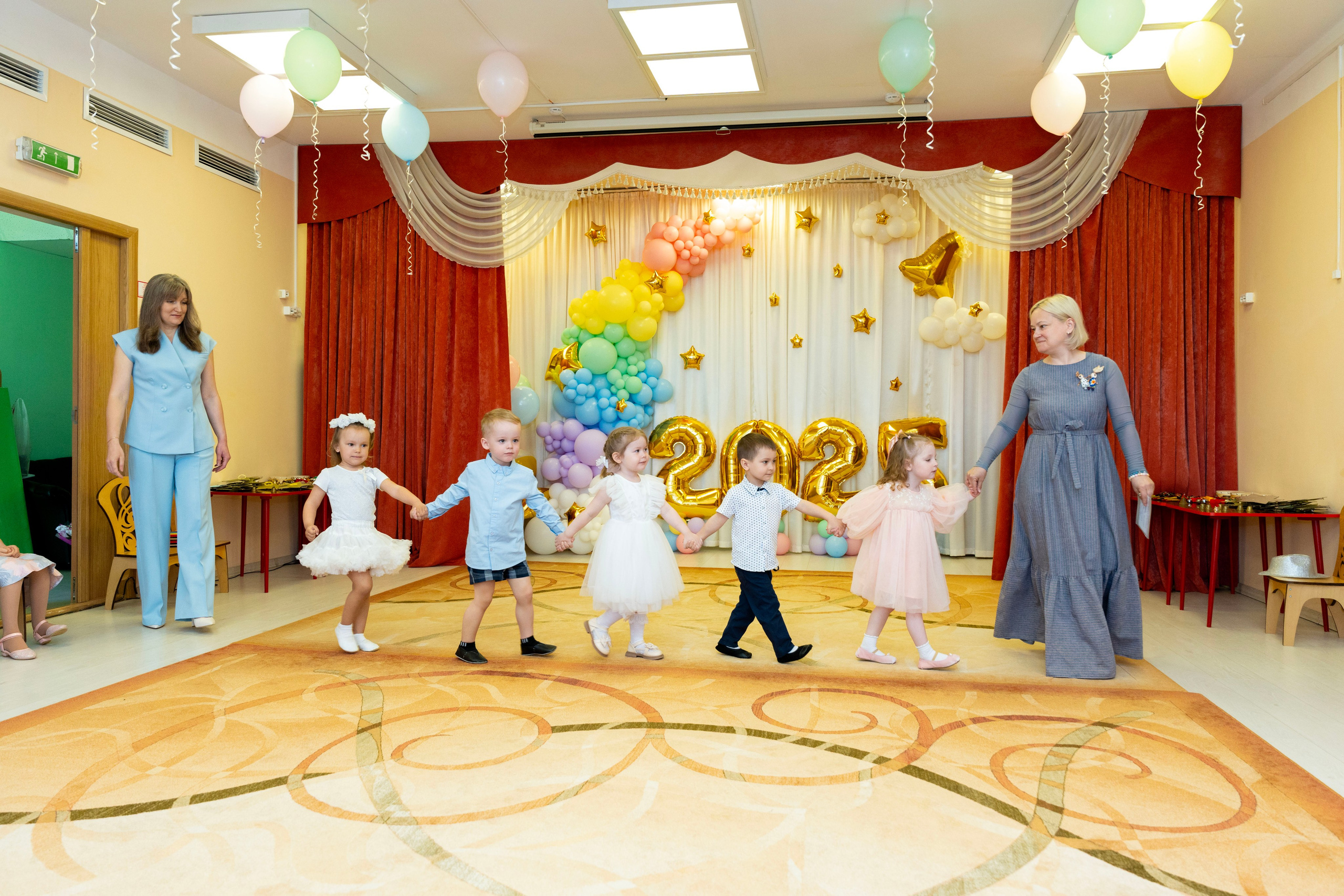 Выпускные в саду. Фотограф Юлия Попова