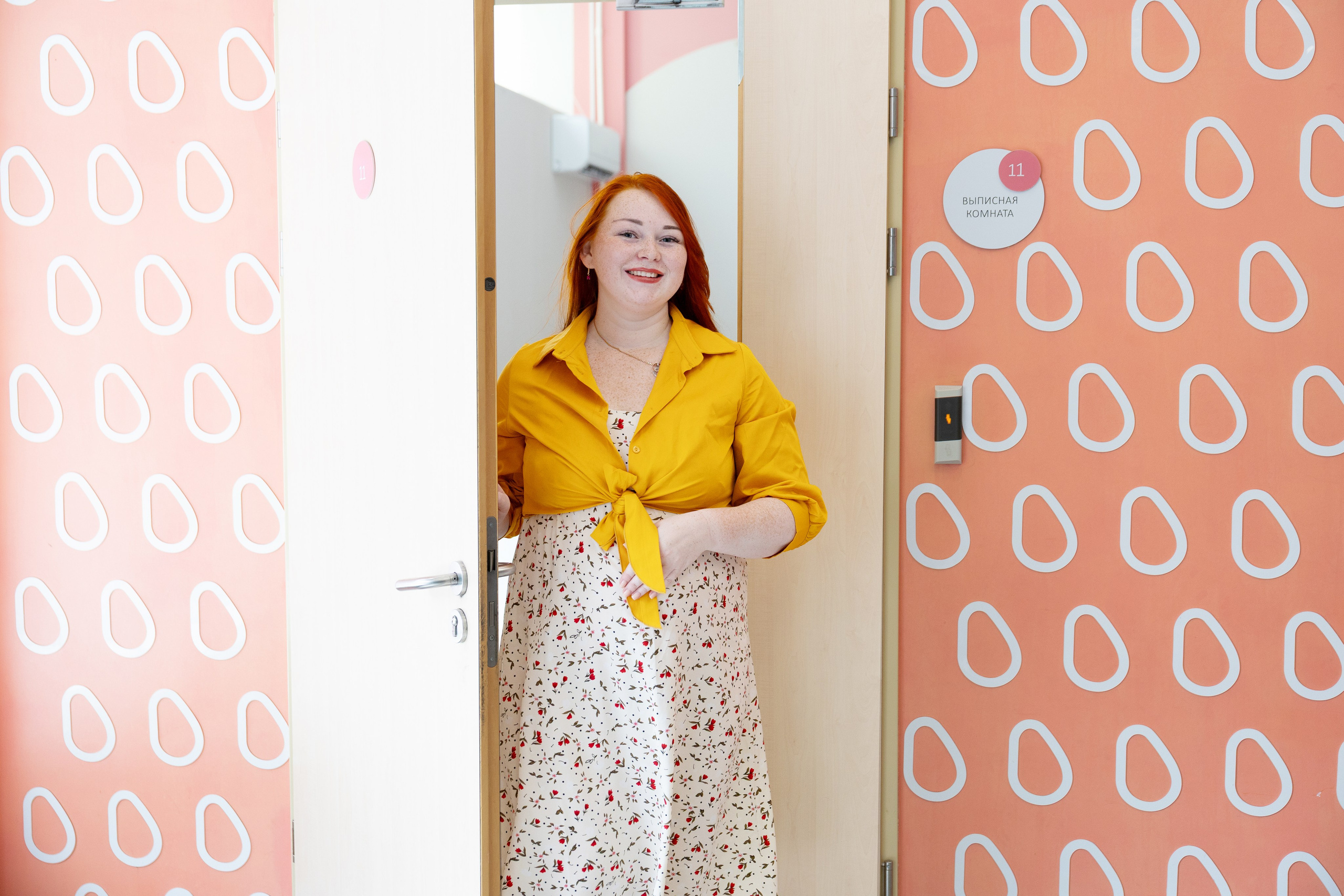 Фотосессия выписки в 10 роддоме. Татьяна Нагорнова — семейный фотограф в Санкт-Петербурге
