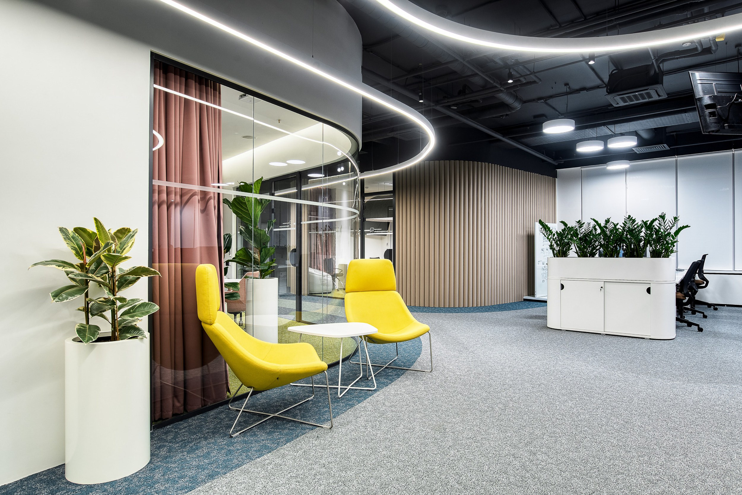 Офисы. Герман Лепёхин коммерческий фотограф в Москве: репортаж, портреты, интерьеры, производство