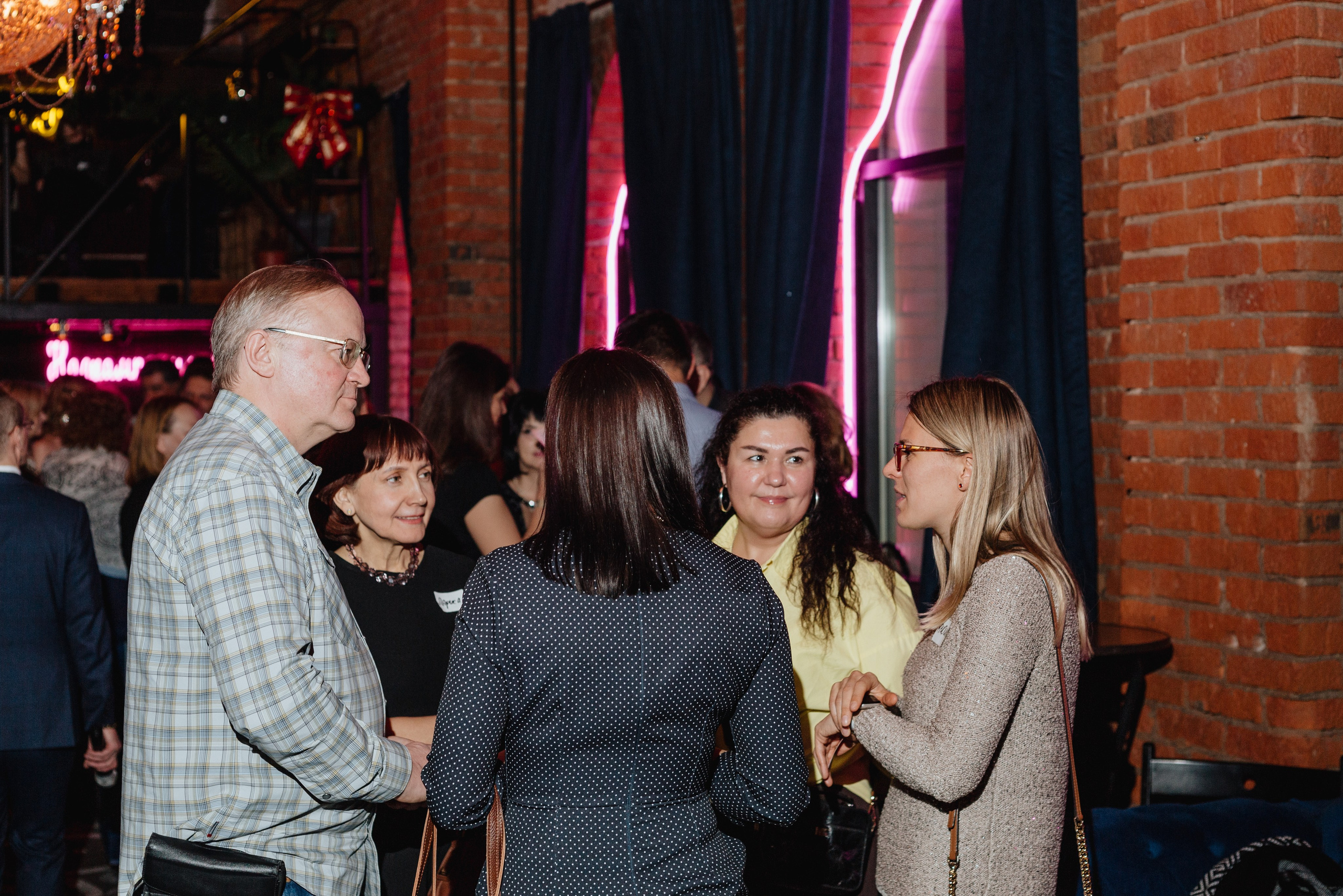 Вечеринка знакомств. Портретный фотограф Москва Юлия Трякина