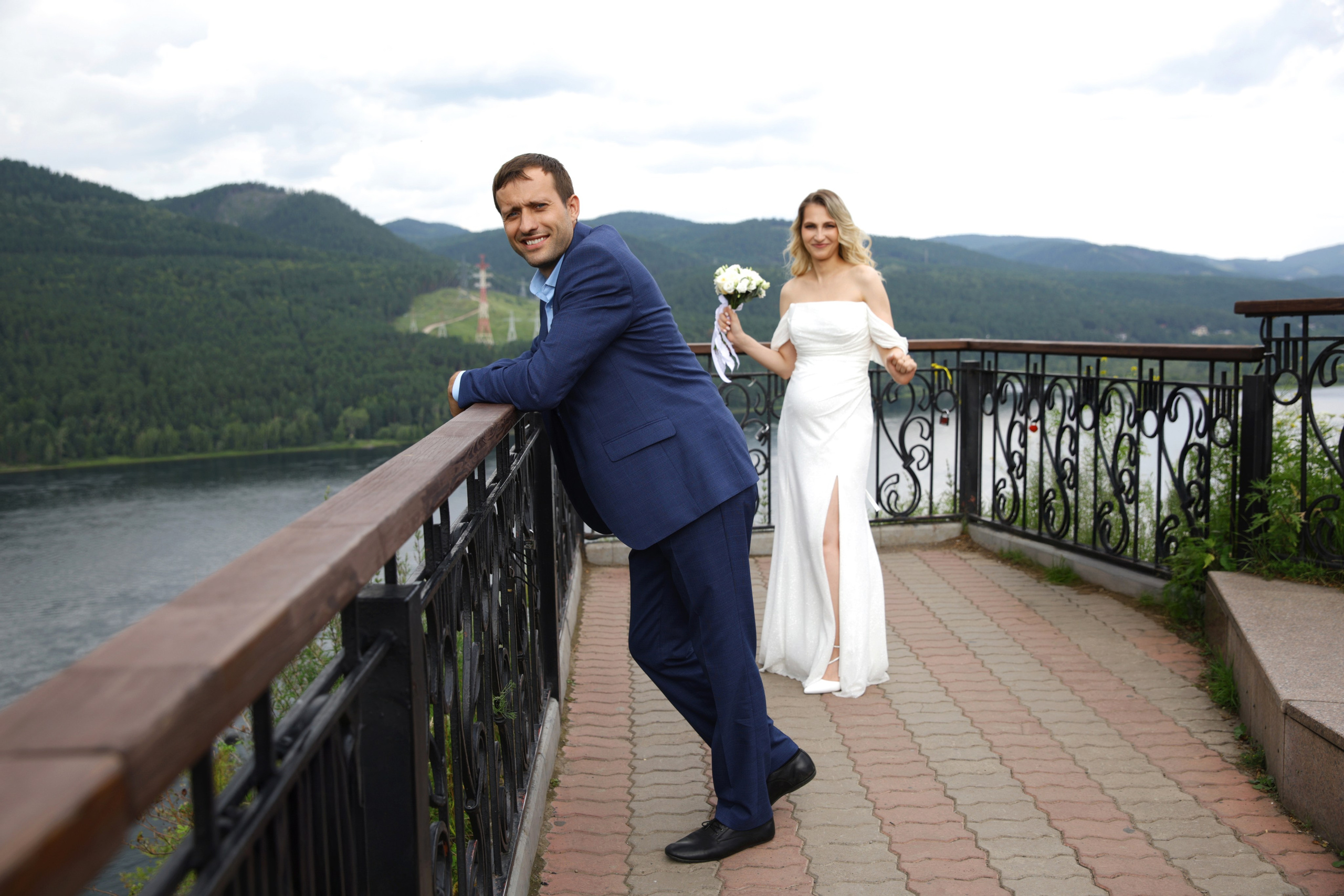 Из Загса сразу за город