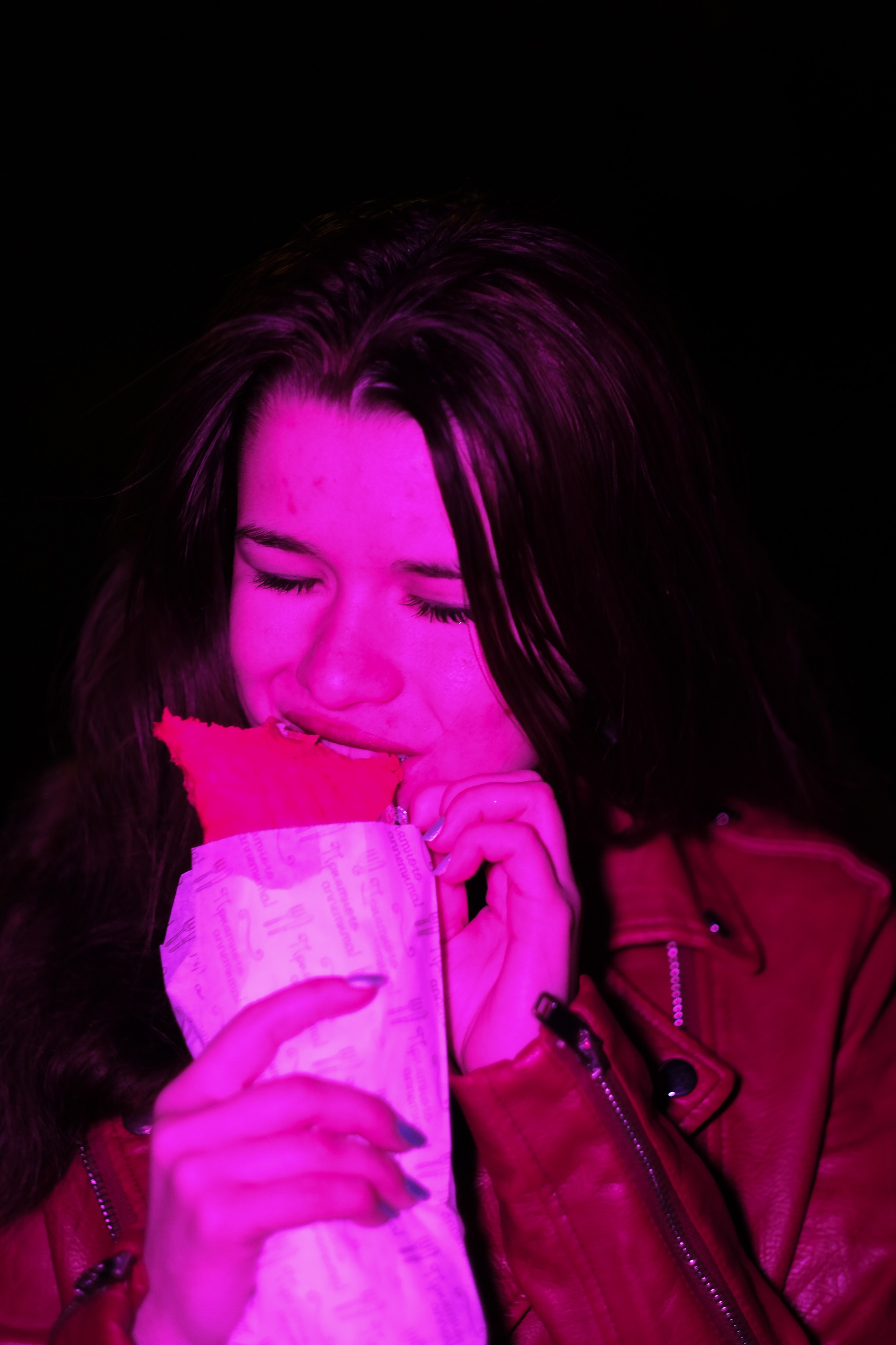 Александра в красном. Креативный фотограф в Москве Арапова Виталия