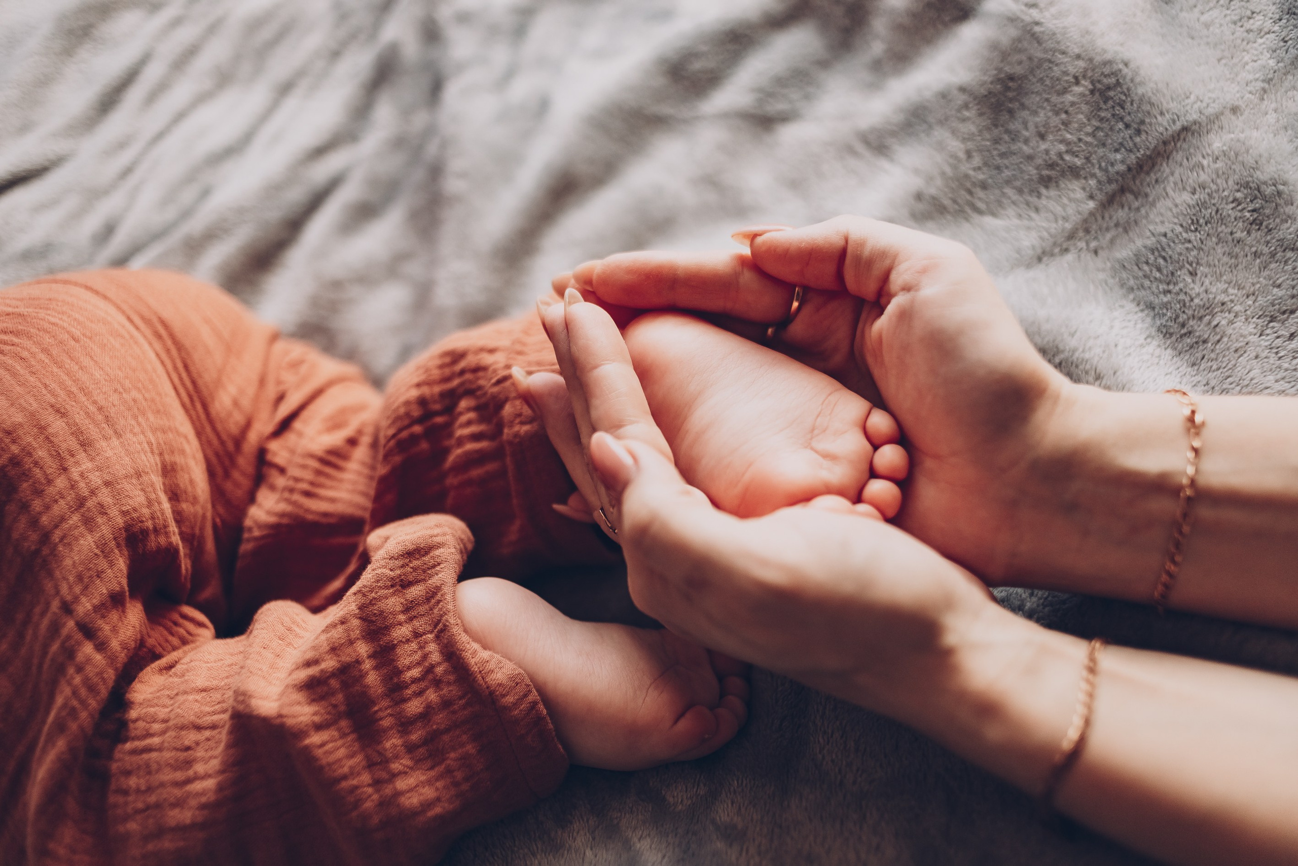 домашняя  фотосессия в стиле лайфстайл с малышом