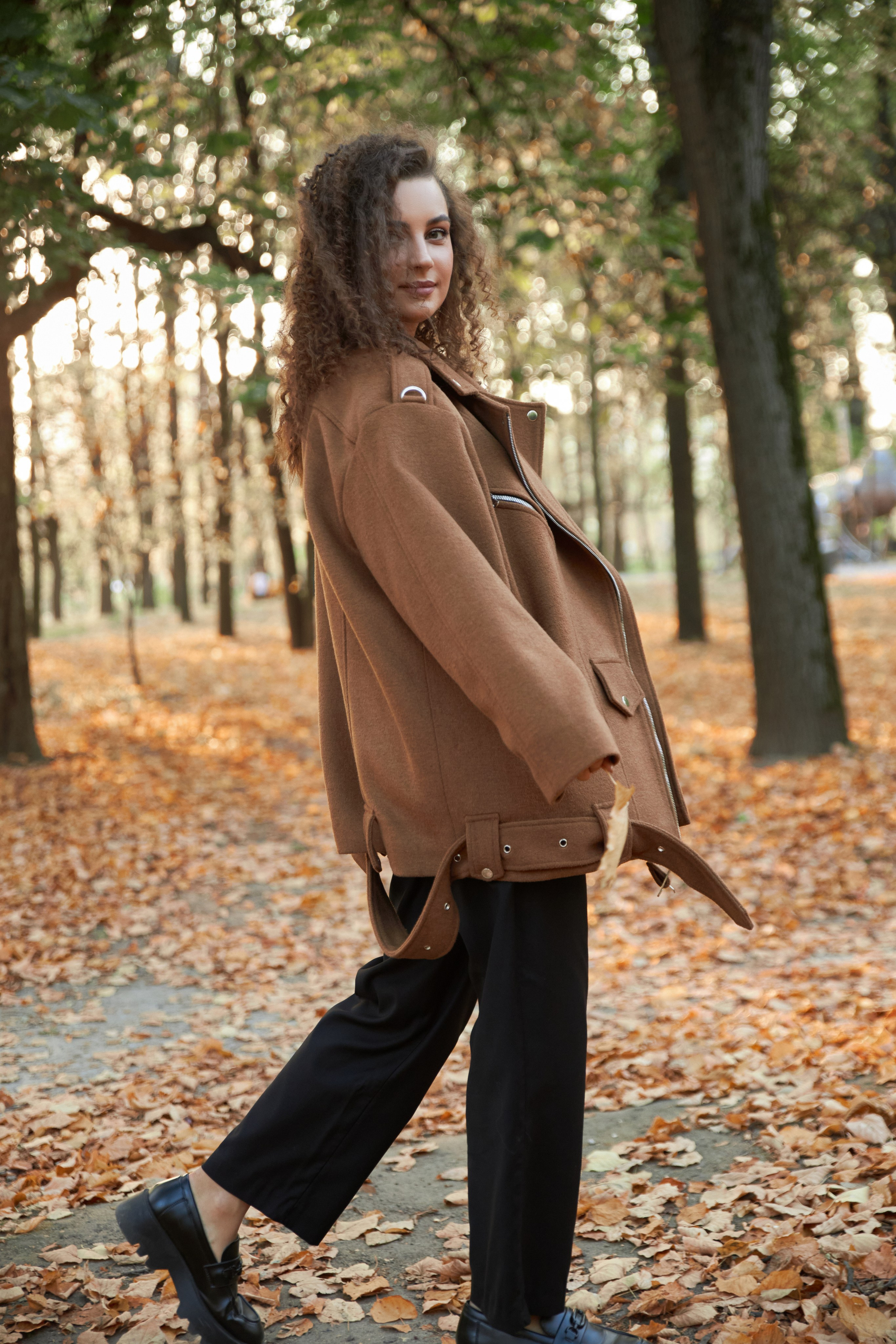 Уличная фотосессия для девушки. Brand и контент фотограф