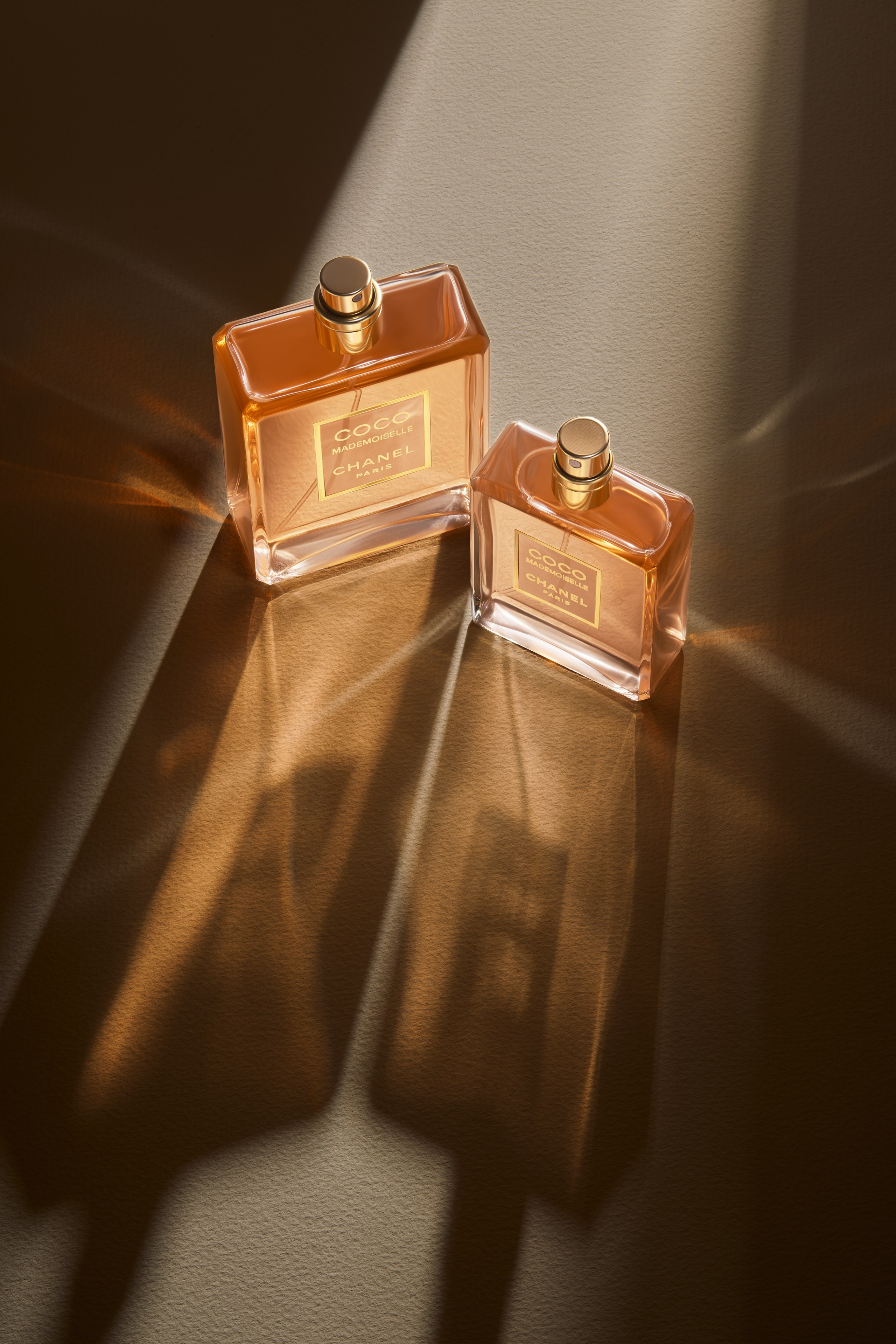 BEFORE/AFTER PRODUCT. Ekaterina Tambovtseva. Professional retoucher. Beauty. Fashion. Commercial. Retouching from $3