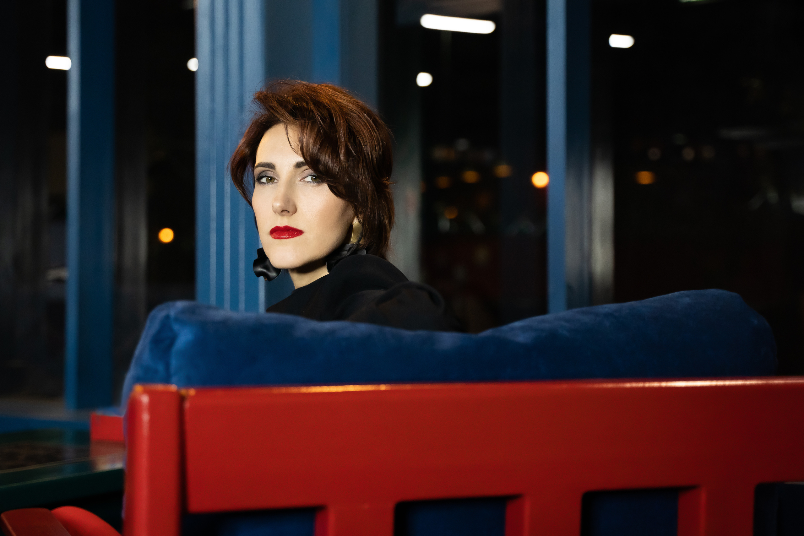 Чёрный пиджак. Фотограф в Находке Сальникова Оксана