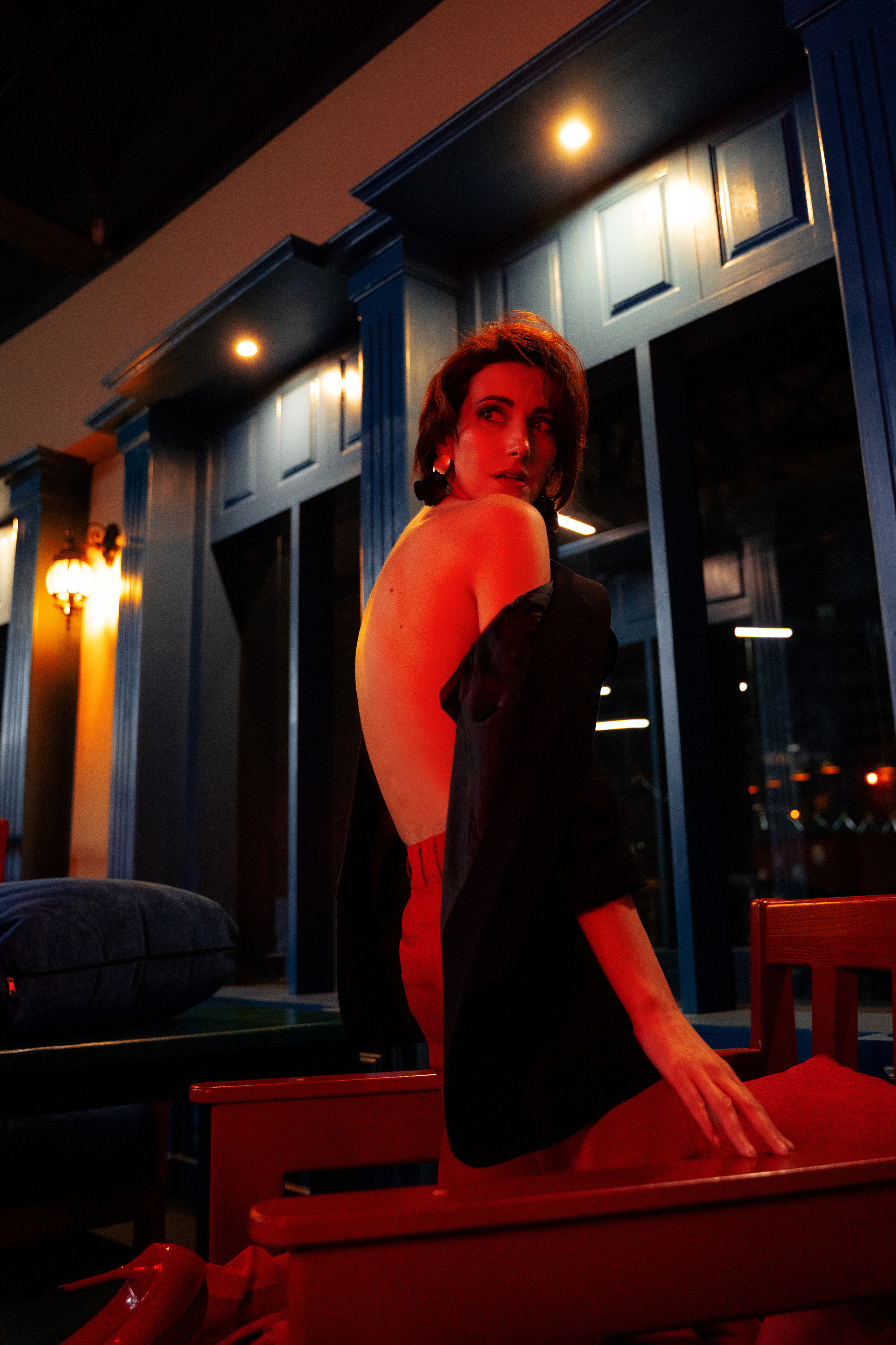 Чёрный пиджак. Фотограф в Находке Сальникова Оксана