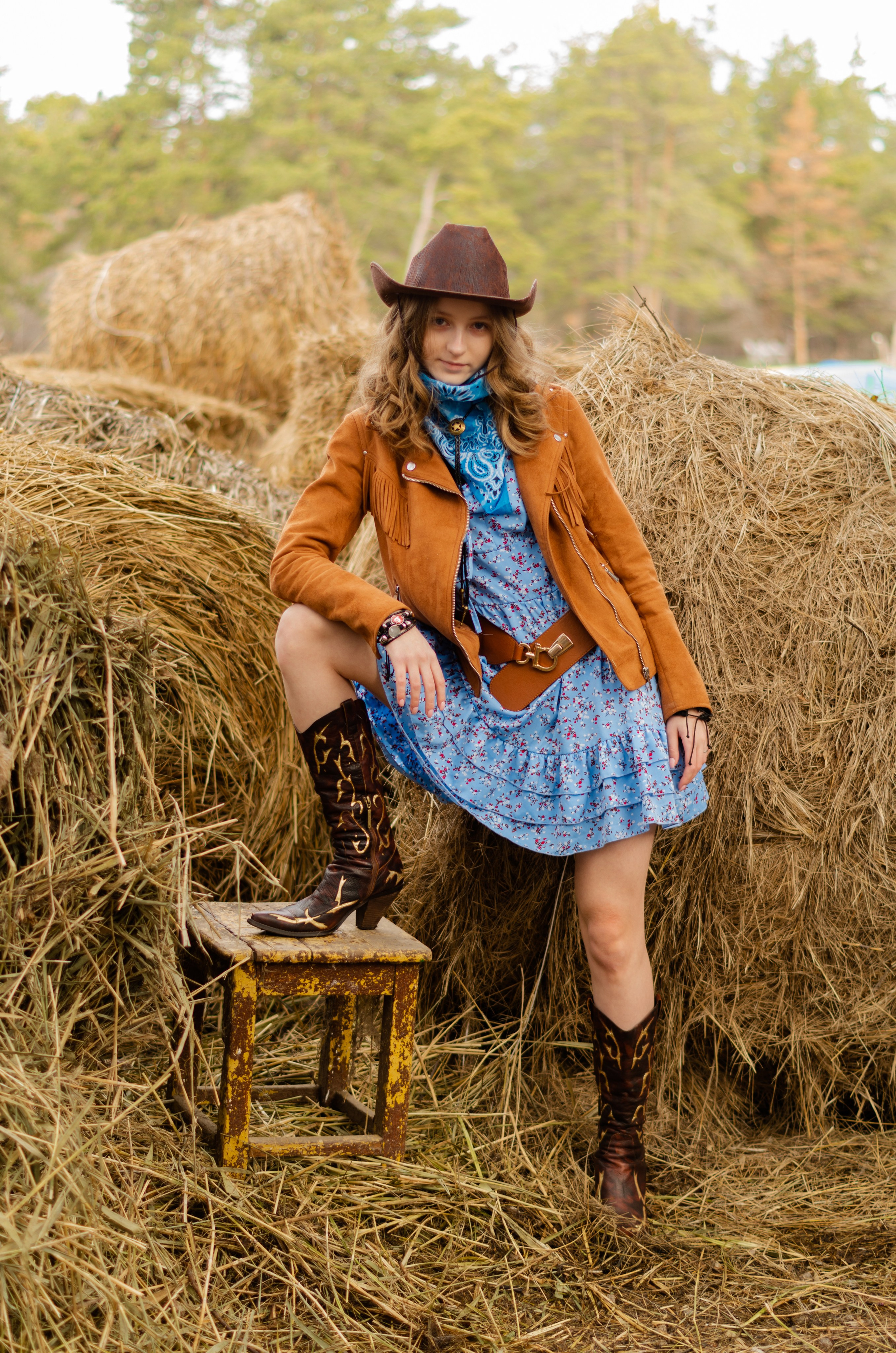 Ковбойская девчонка. Фотограф Марина Доглядная Челябинск фотосессии с лошадьми, мотоциклами